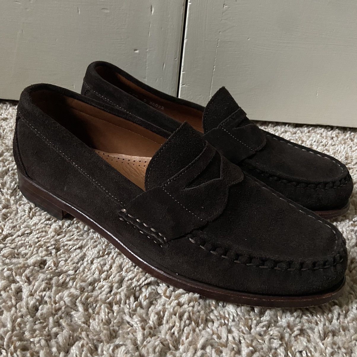 Allen edmonds cavanaugh suede store