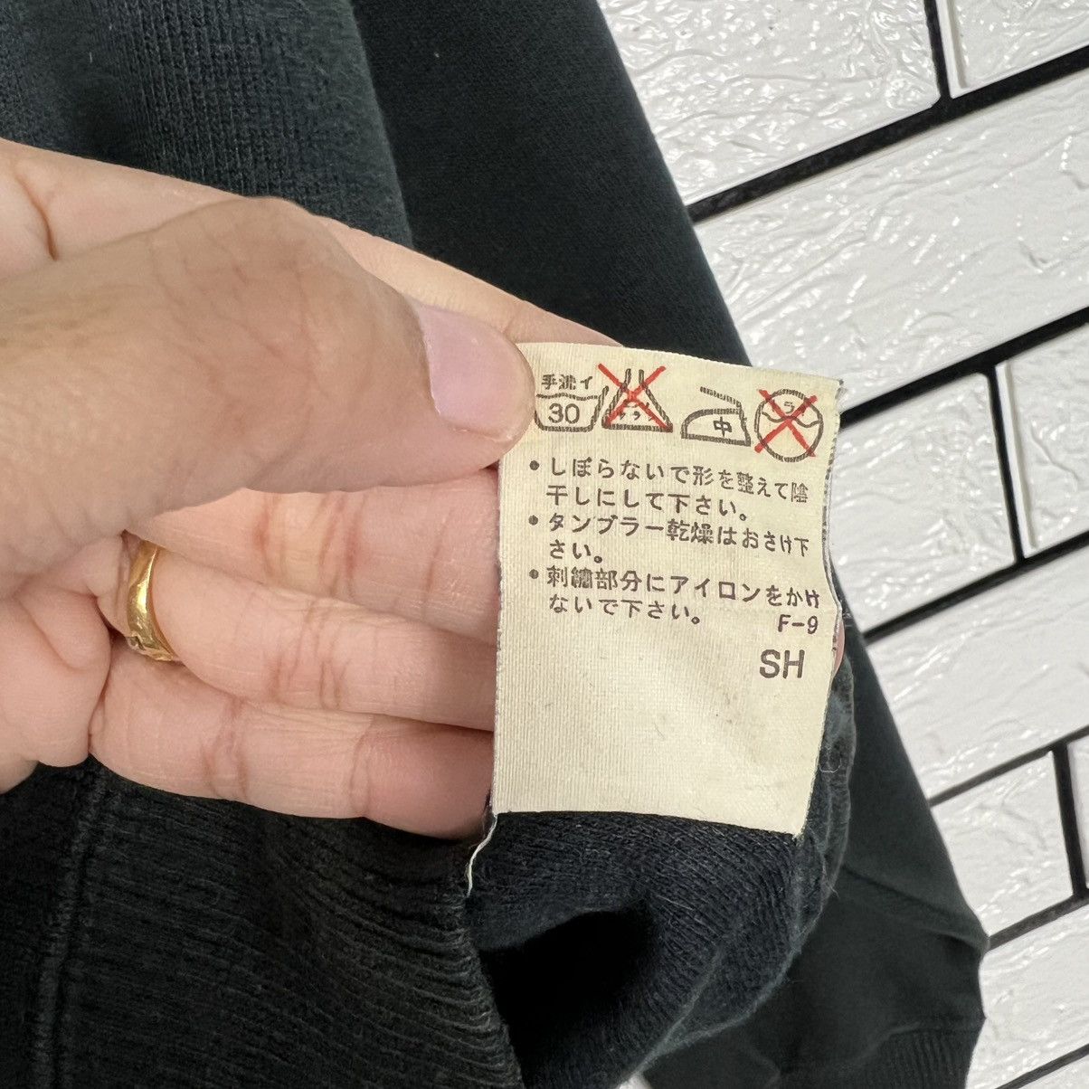 Trussardi 90's TRUSSARDI Embroidered Big Logo Sweatshirt #4014-C183 Size US M / EU 48-50 / 2 - 12 Thumbnail