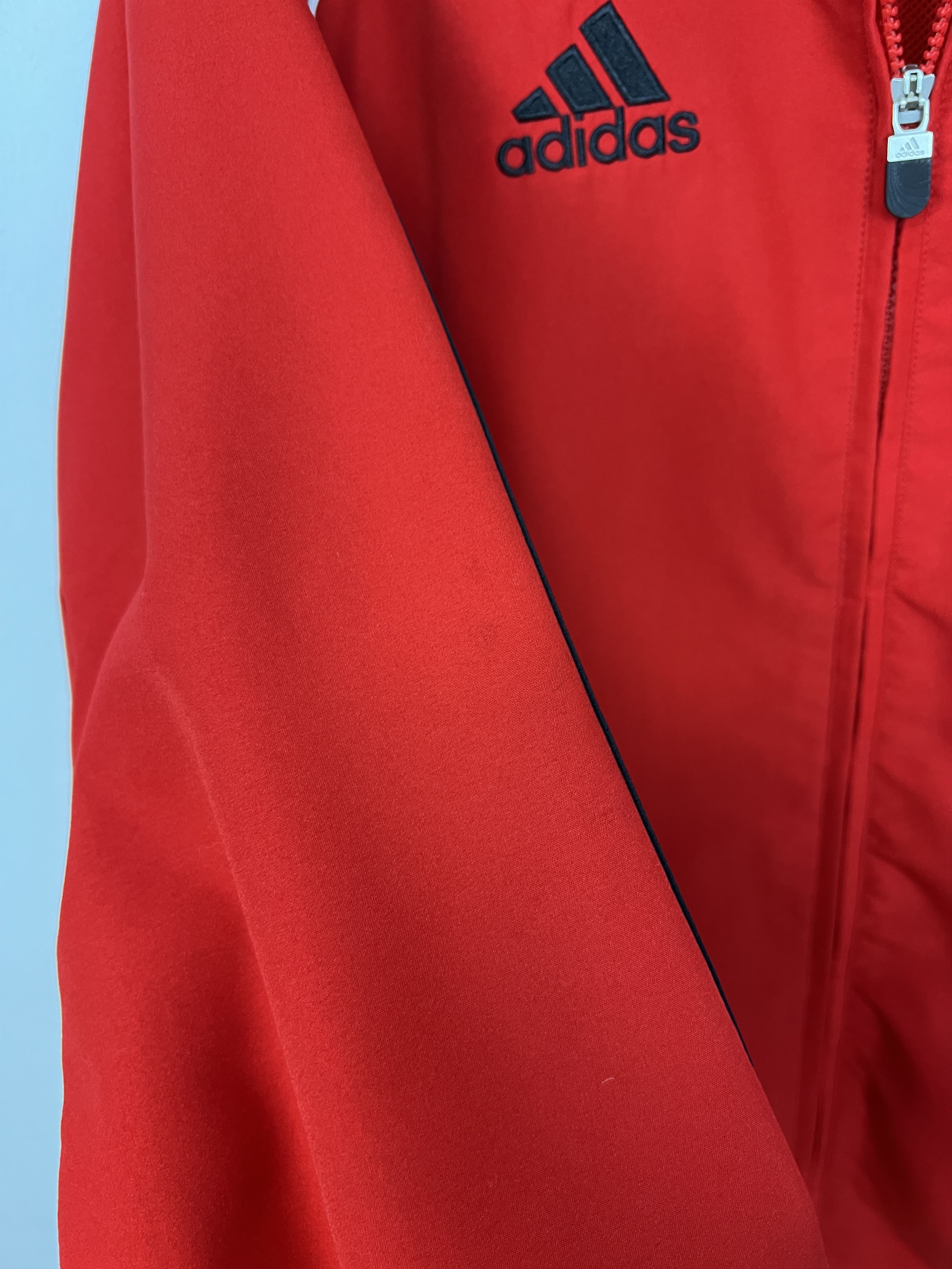 Adidas Vintage Adidas Liverpool Football Jacket Soccer YNWA Size US M / EU 48-50 / 2 - 8 Thumbnail