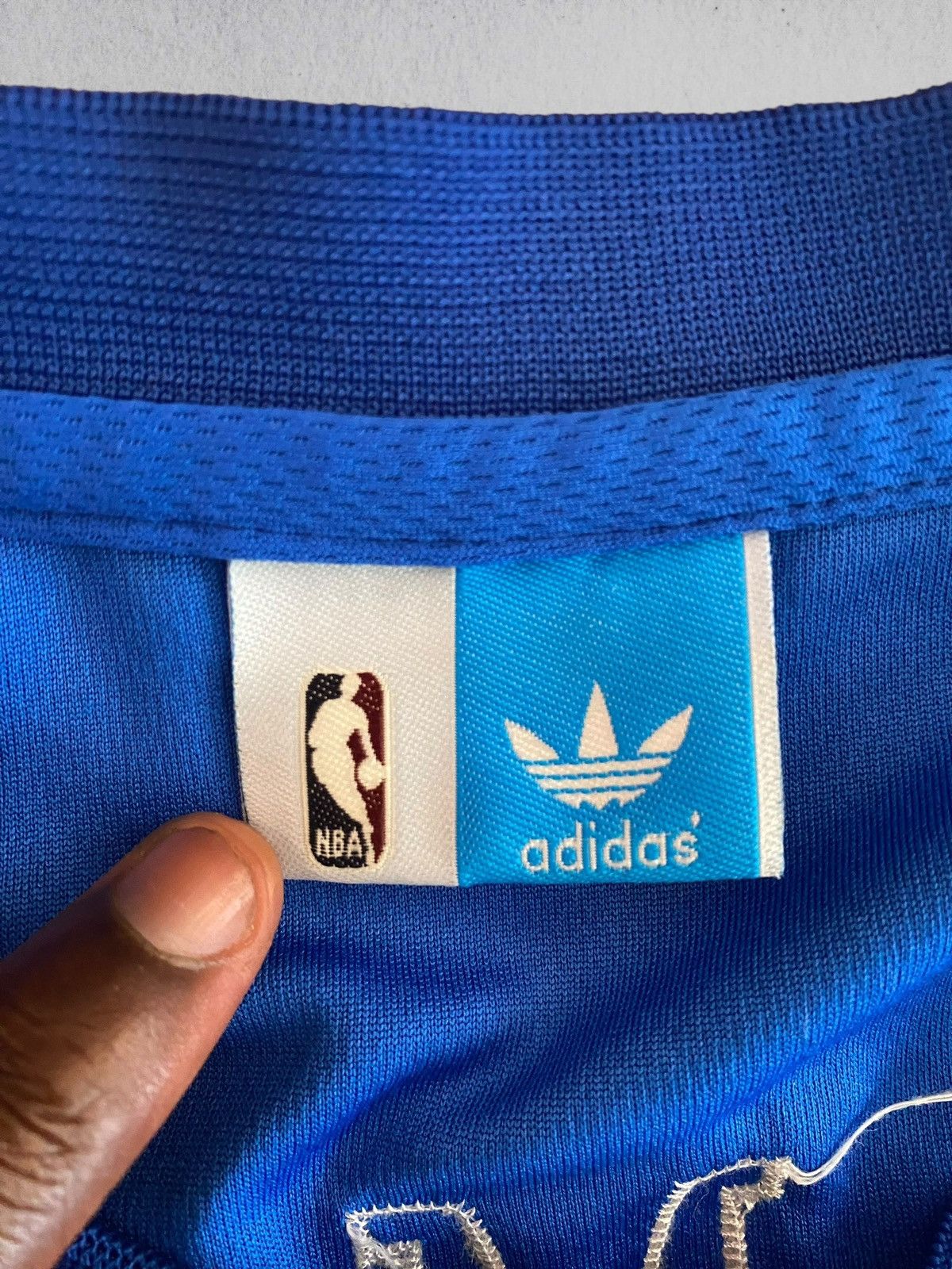 Adidas × NBA × Vintage Vintage Retro Lebron James NBA Cleveland Cavs Adidas Jersey Size US XL / EU 56 / 4 - 4 Thumbnail