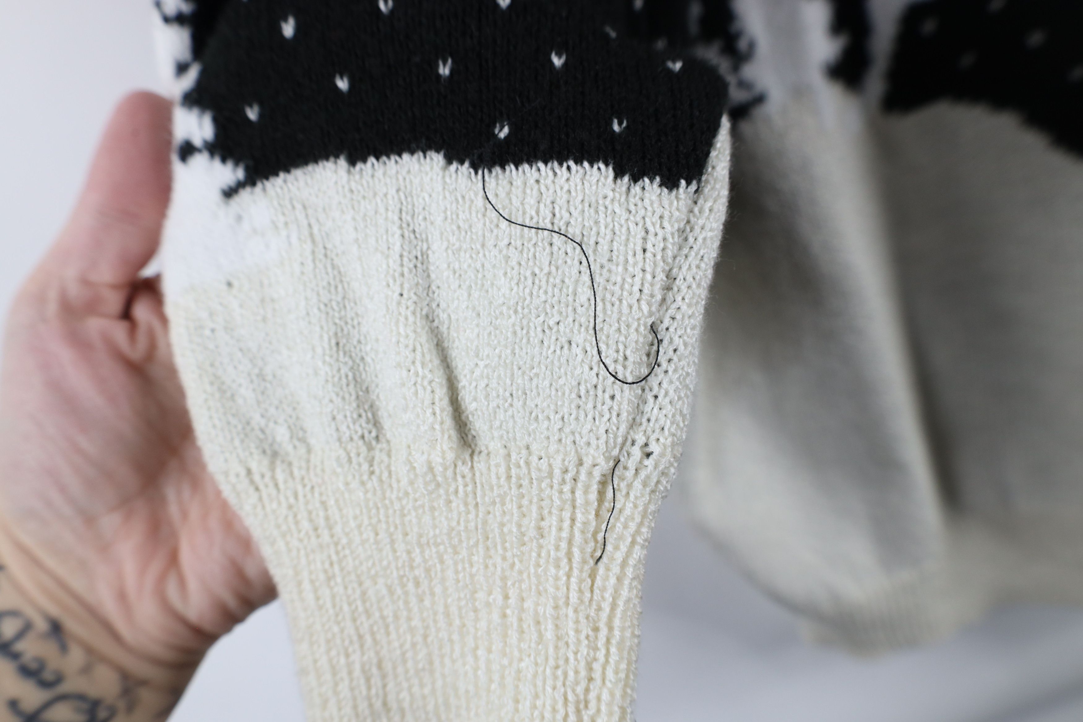 Vintage Vintage 90s Streetwear All Over Print Knit Sweater USA Size L / US 10 / IT 46 - 8 Thumbnail