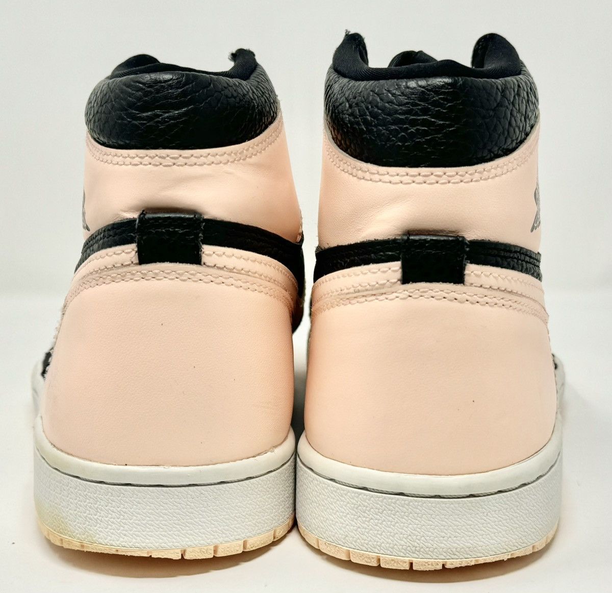 Jordan Brand × Nike 2019 Nike Air Jordan 1 Retro OG Black Crimson Tint size 9.5 Size US 9.5 / EU 42-43 - 5 Thumbnail