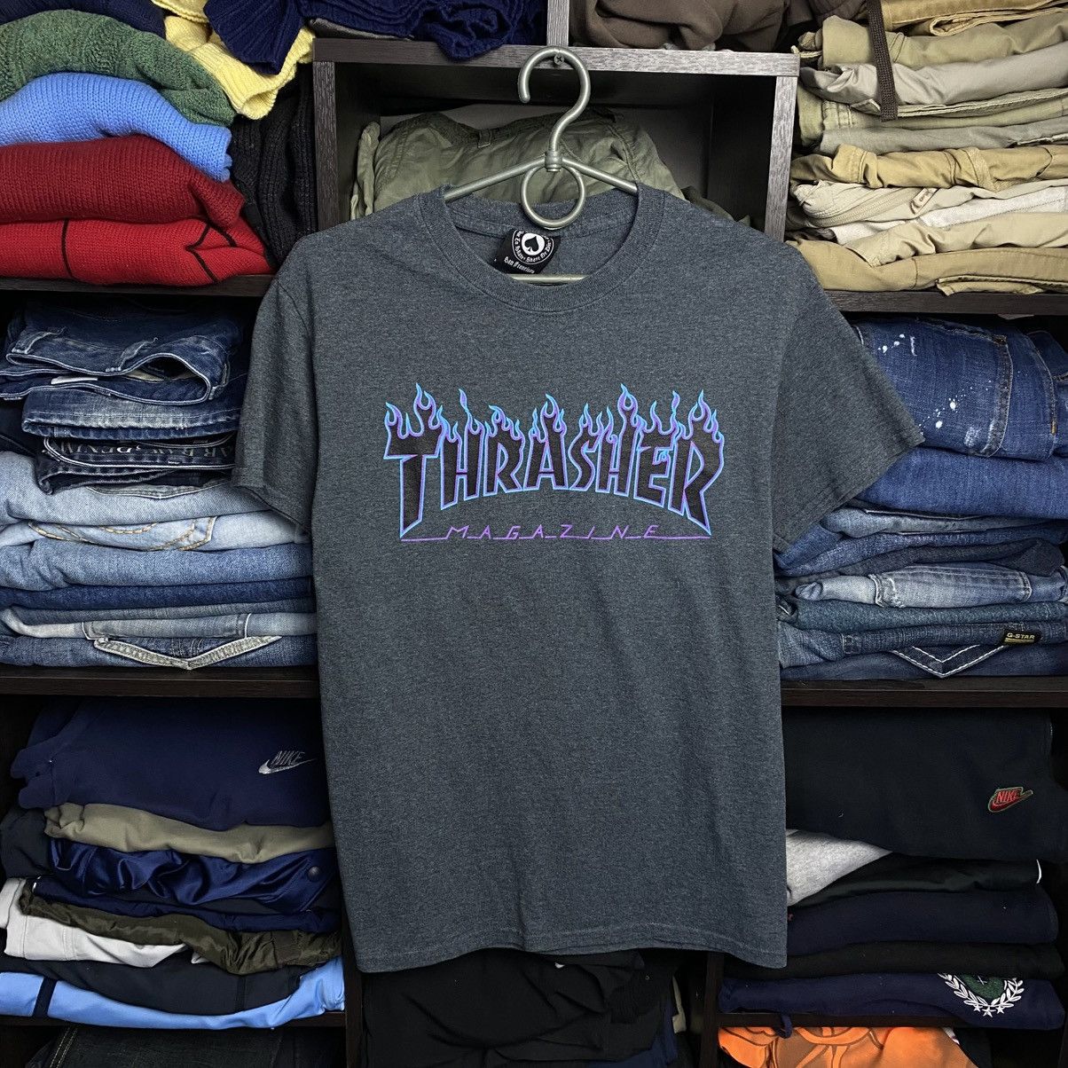 Thrasher Mens Thrasher Big Fire logo y2k skategang tee size S Size US S / EU 44-46 / 1 - 1 Thumbnail