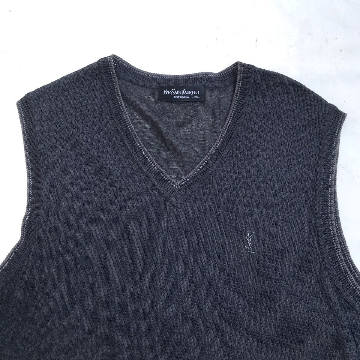 Designer × Yves Saint Laurent Vintage Yves Saint Laurent YSL Black Knit Kniwear vest Size 38R - 9 Thumbnail
