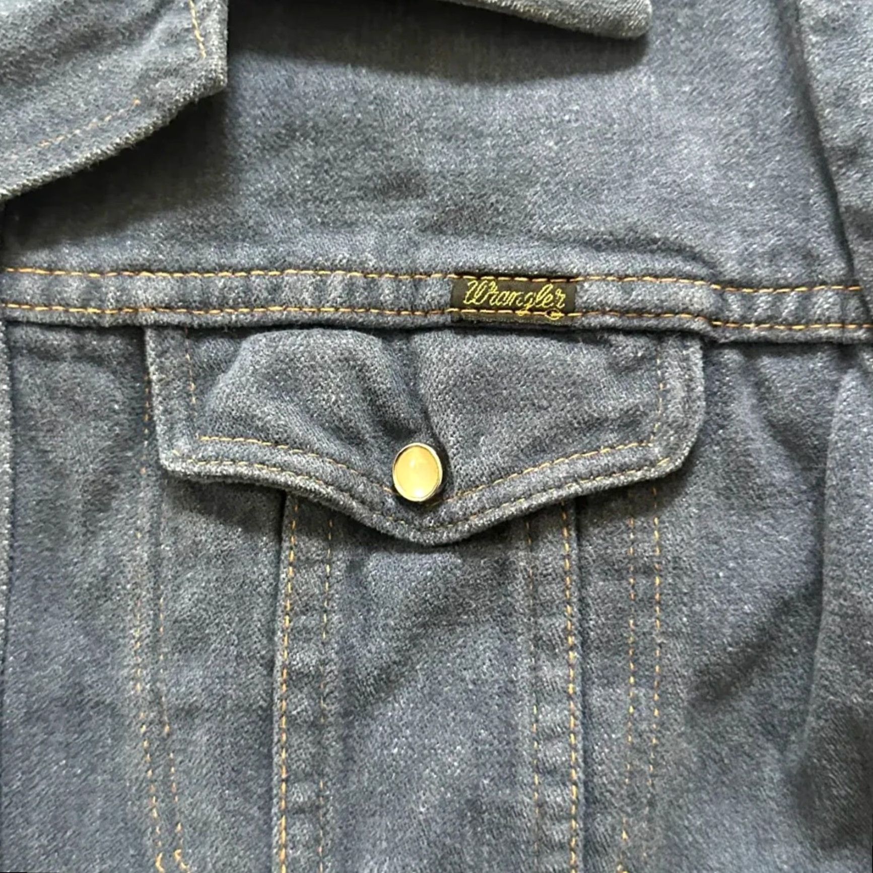 Wrangler VINTAGE Wrangler Pearl Snap Suede Shacket Small S Long Sleeve Men Blue Shacket Pearl Snap Suede Wrangler Shacket Small Men Blue Vintage 70s Size US S / EU 44-46 / 1 - 3 Thumbnail