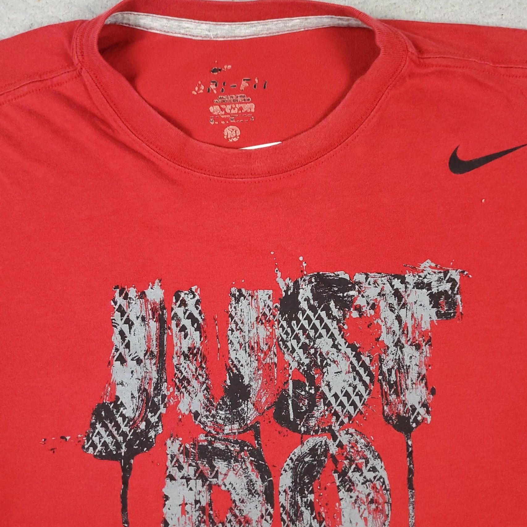 Nike Nike Dri-FIT Shirt T-Shirt Unisex Adults Mens Size Medium Red Short Sleeve Crew Neck Logo Athletic Athleticwear 90s Modern Sports Nike Size US M / EU 48-50 / 2 - 2 Thumbnail
