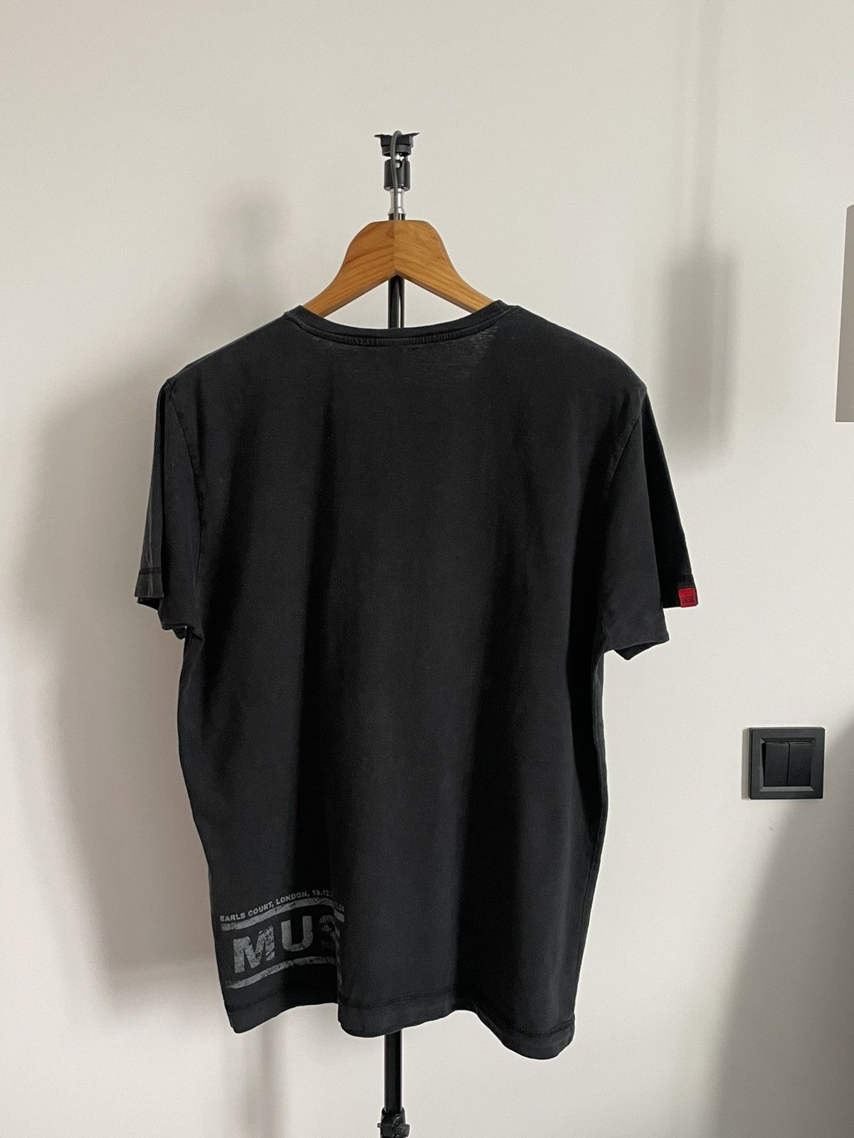Band Tees Vintage Muse 2004 “Earls Court London” Tour Band Tee RARE Size US L / EU 52-54 / 3 - 5 Thumbnail