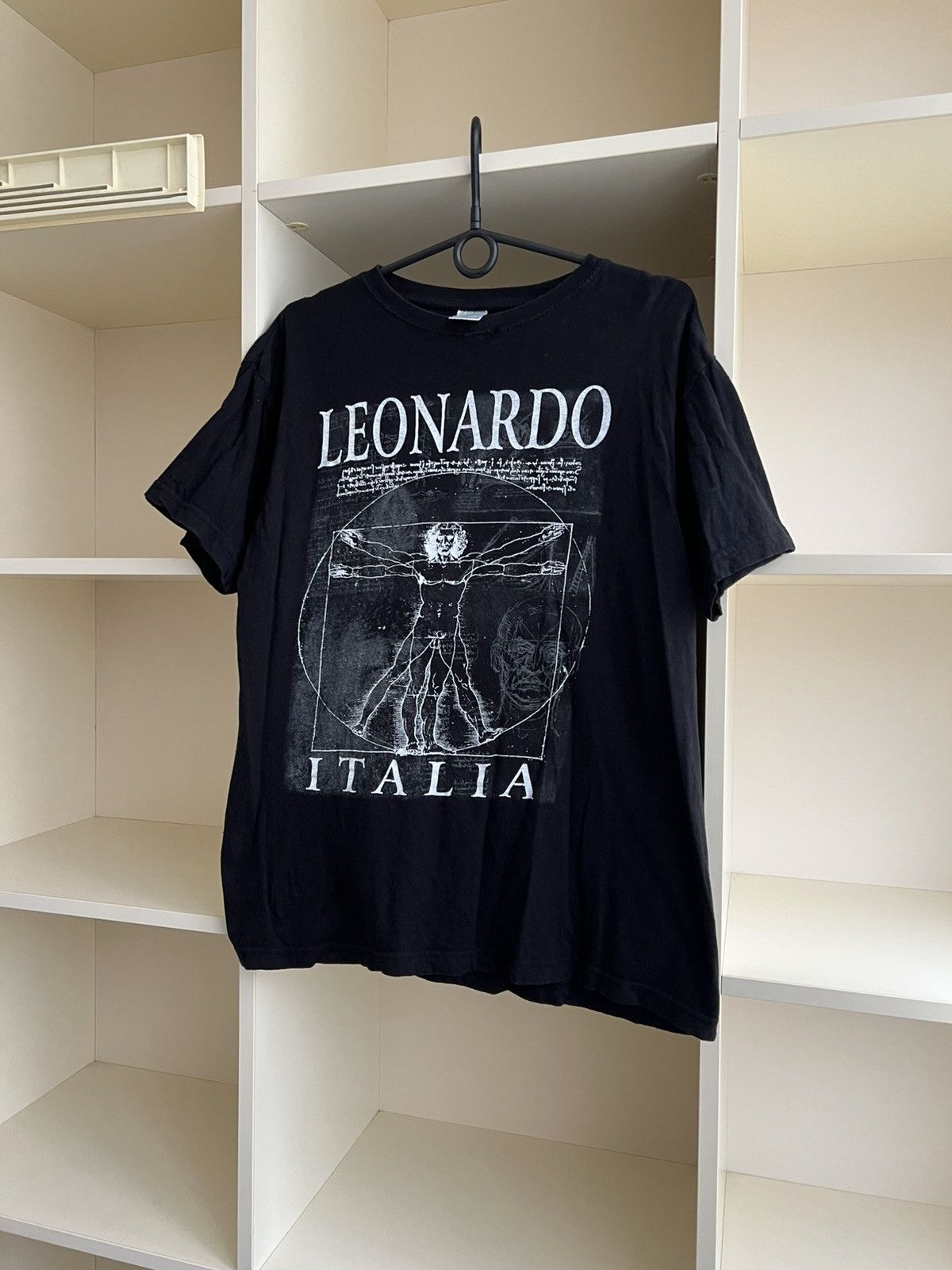 Vintage Vintage Leonardo da Vinci Vitruvian Man T-Shirt Black Italia Size US L / EU 52-54 / 3 - 2 Thumbnail