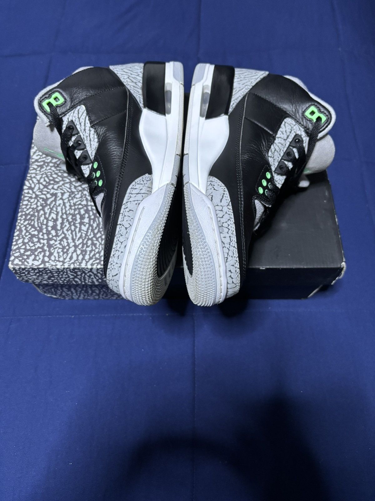 Jordan Brand Jordan 3 Retro Green Glow 2024 Size 8 Size US 8 / EU 41 - 3 Thumbnail