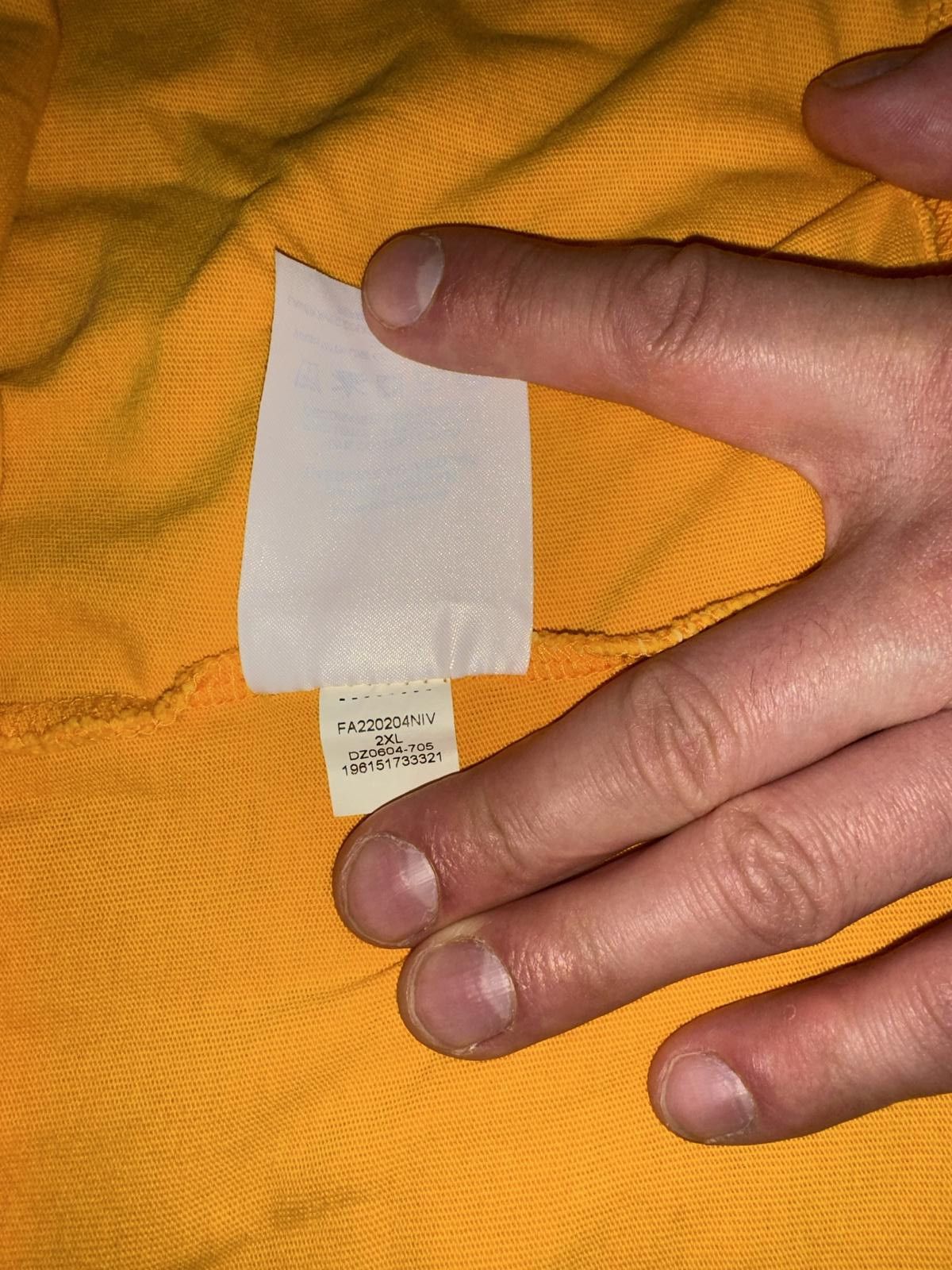 Designer Nike Jordan Flight Essentials Oversized Yellow Tee Size US XXL / EU 58 / 5 - 4 Thumbnail