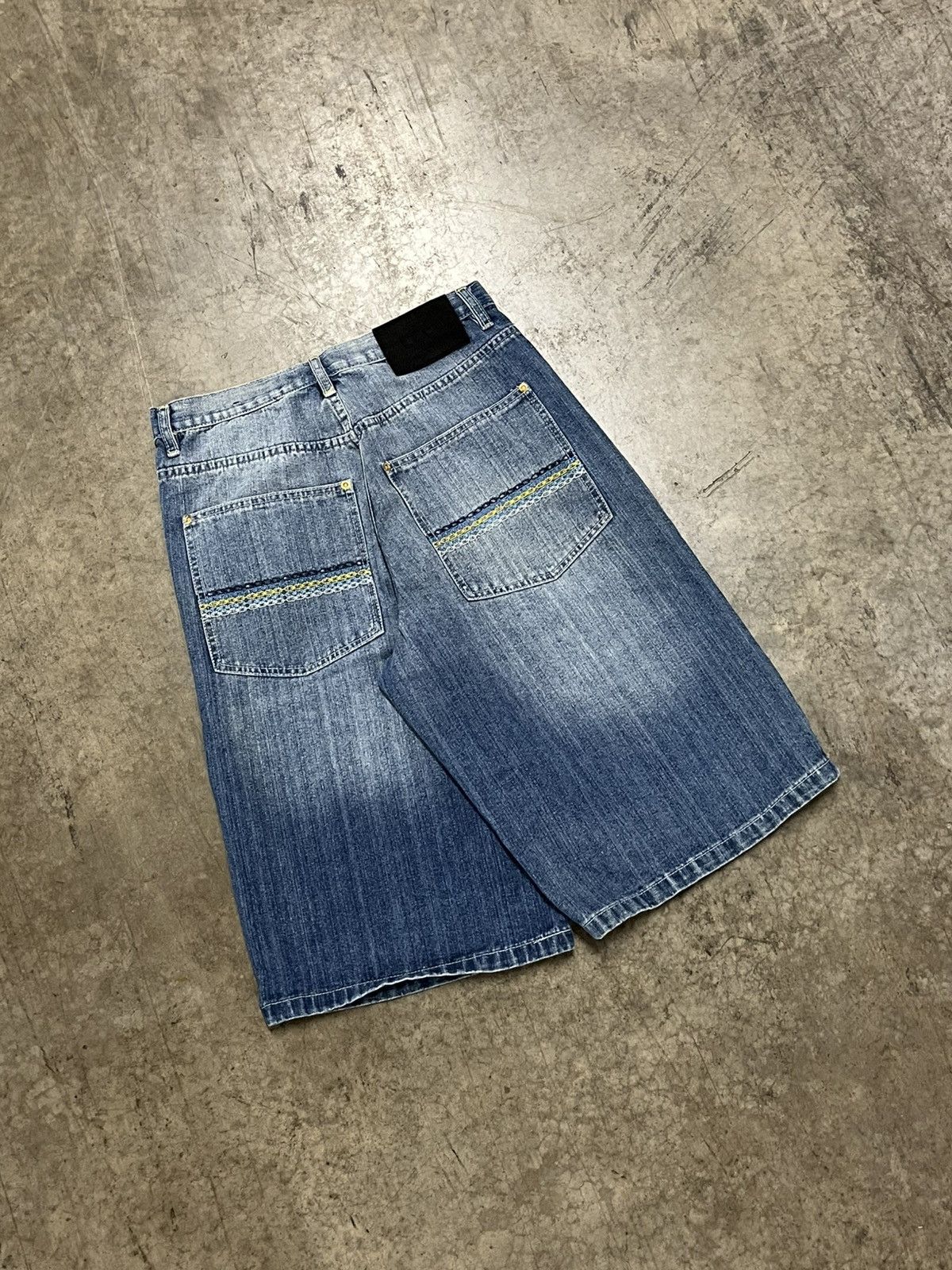 Southpole × Vintage Southpole baggy fit jorts skater streetwear hype rare y2k Size US 30 / EU 46 - 1 Thumbnail