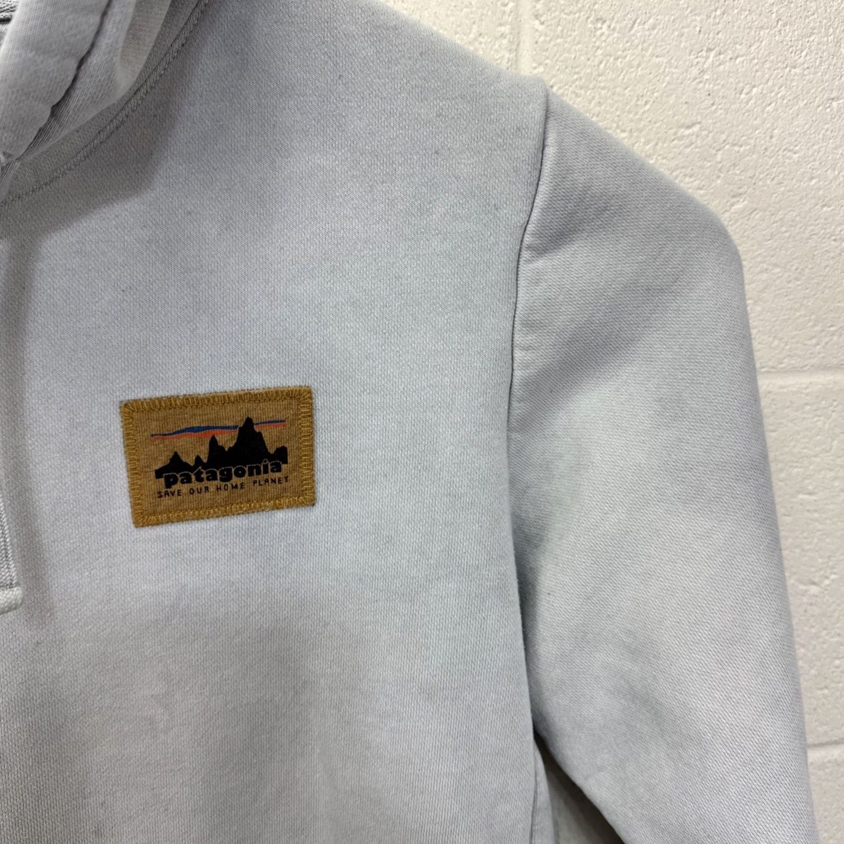 Patagonia Patagonia Hoodie Mens Medium Womens Large Skyline Uprisal Logo Pocket Hooded Fleece Sweatshirt White Size M / US 6-8 / IT 42-44 - 6 Thumbnail