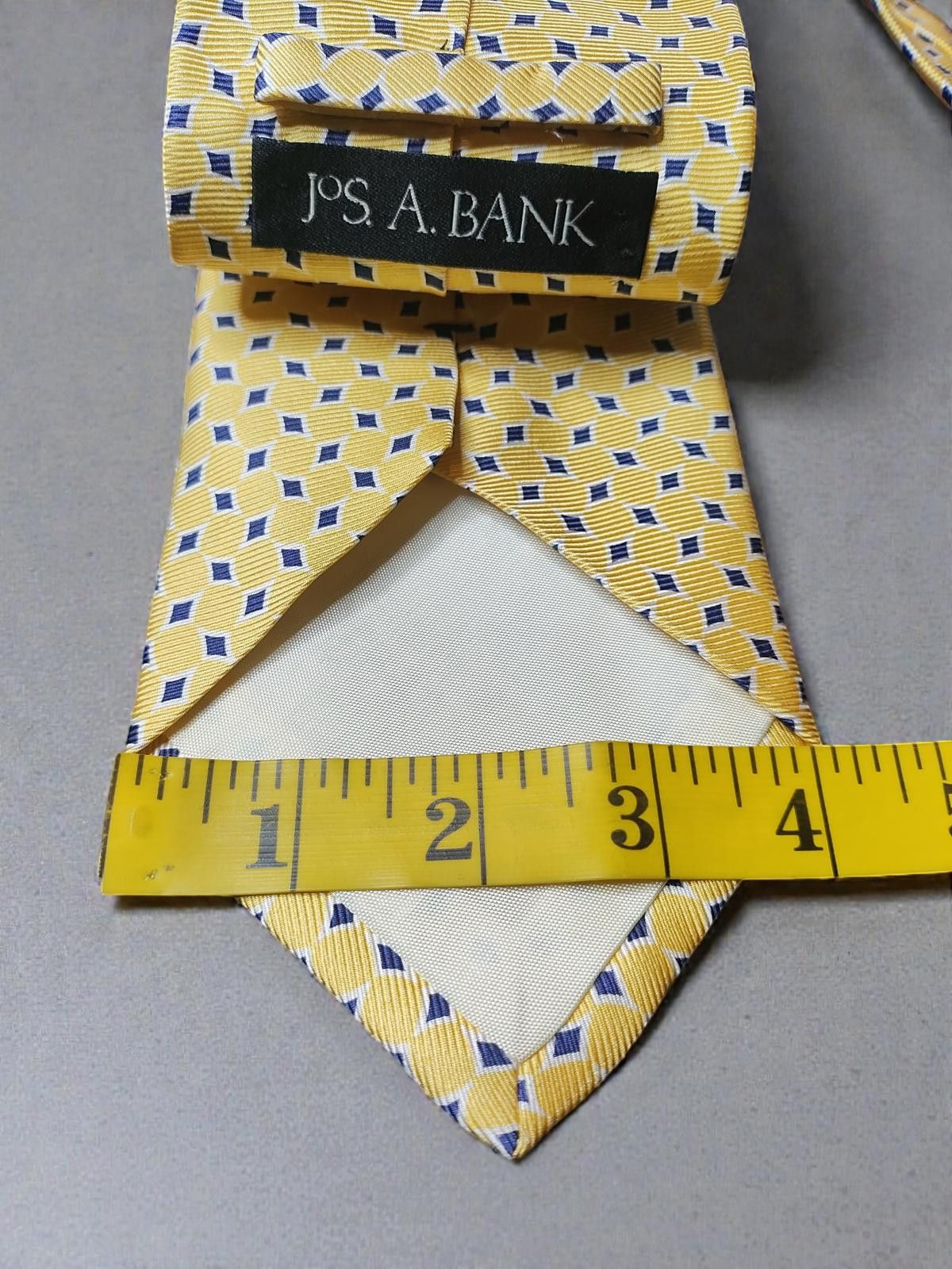 Jos. A. Bank Jos. A. Bank Pure Silk Men's Tie Yellow with Blue Geometric Size ONE SIZE - 4 Thumbnail