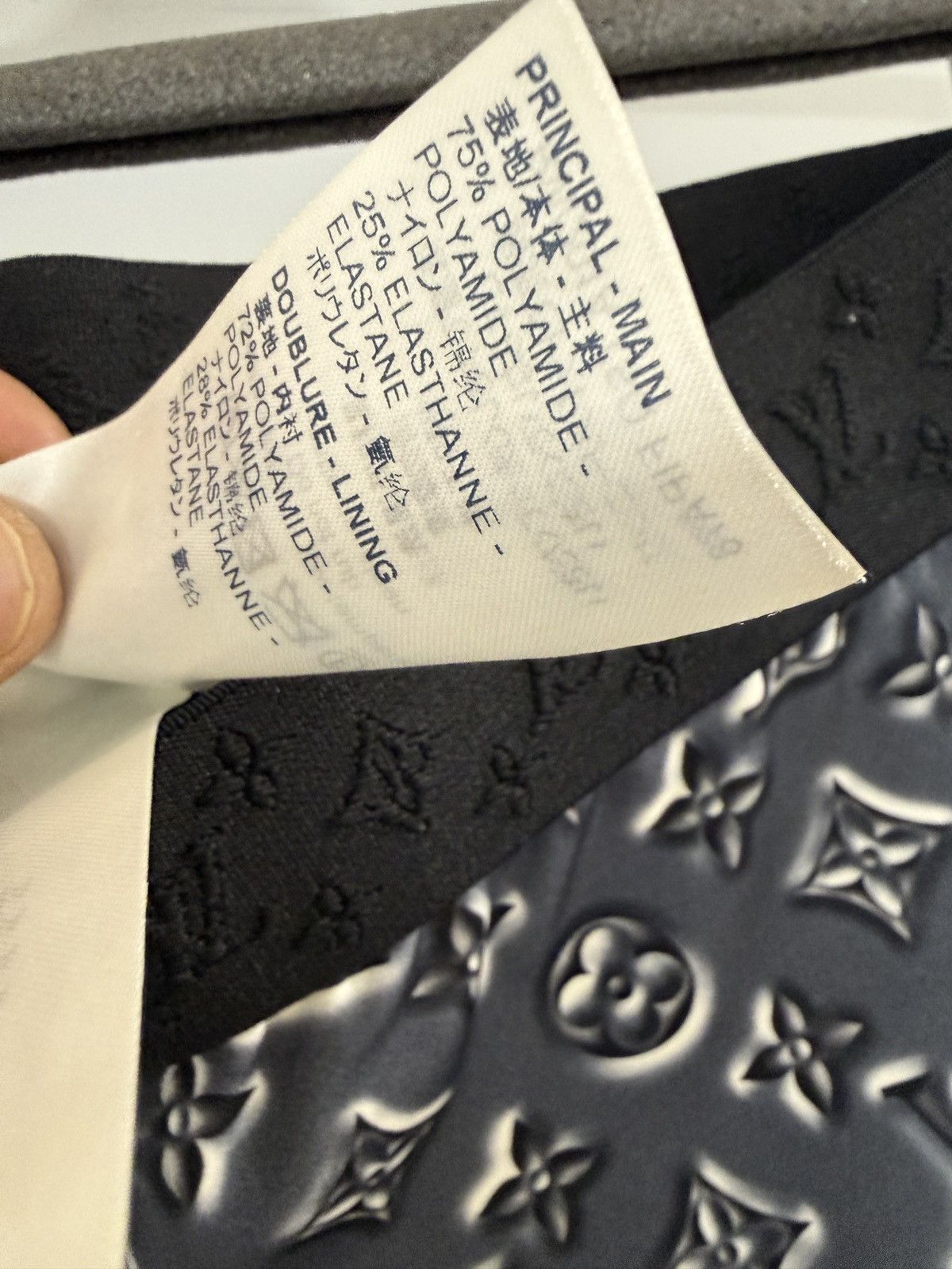 Louis Vuitton Louis Vuitton Monogram Leggings Elastic Polyamide NP1650$ Size 26" / US 2 / IT 38 - 9 Thumbnail
