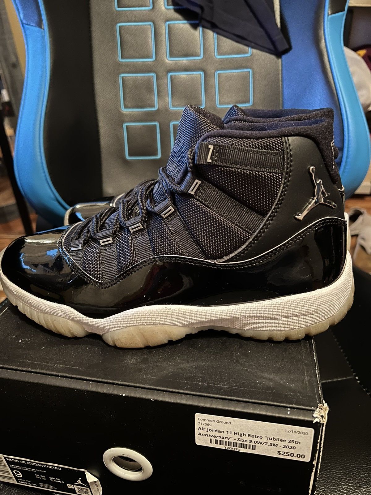 Jordan Brand × Nike Jordan 11 Jubilee (WMNS) Size US 7.5 / EU 40-41 - 3 Thumbnail