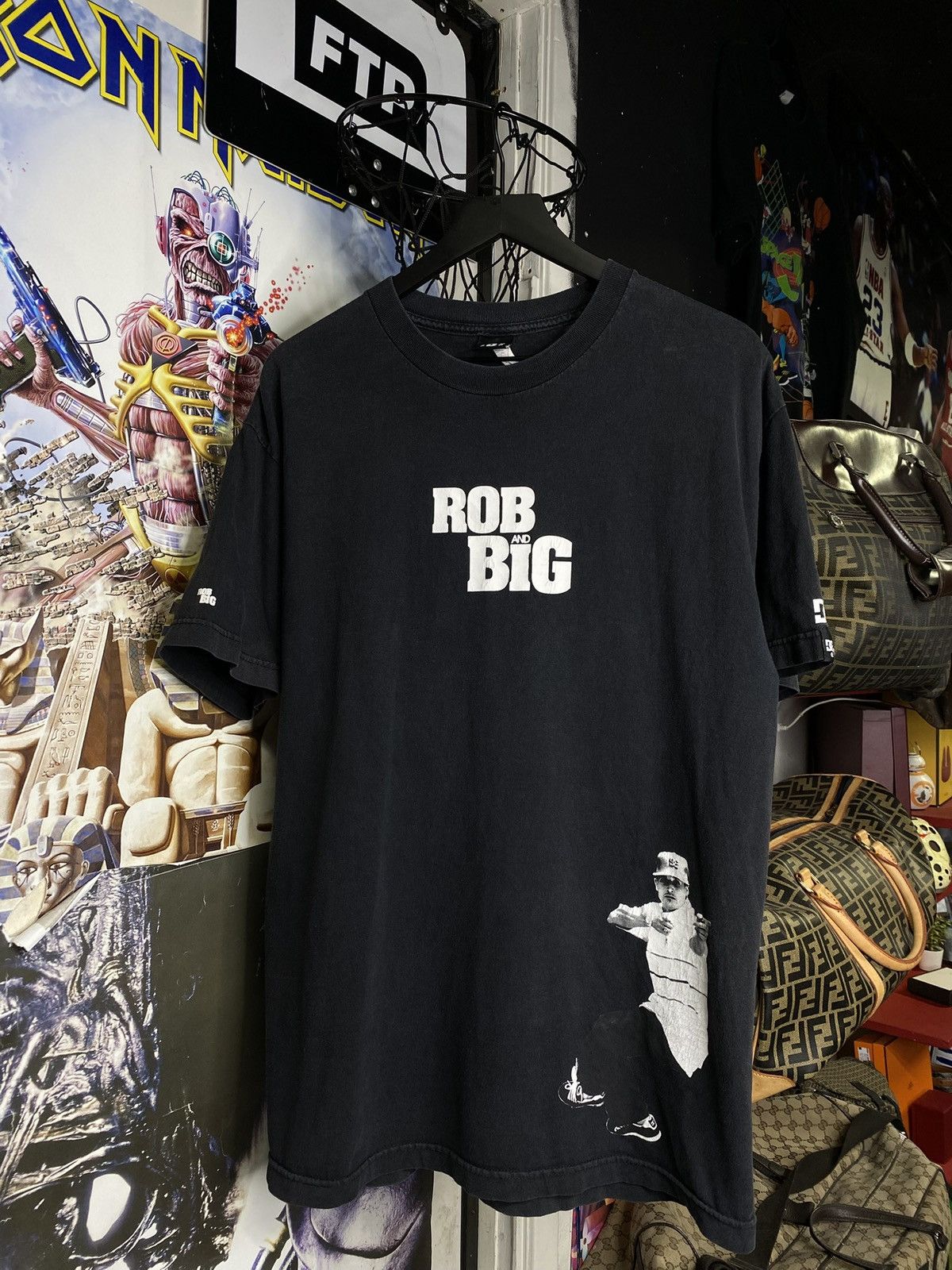 Vintage Vintage Y2K DC Rob & Big T-Shirt Vtg MTV Tee XLarge Size US XL / EU 56 / 4 - 1 Thumbnail