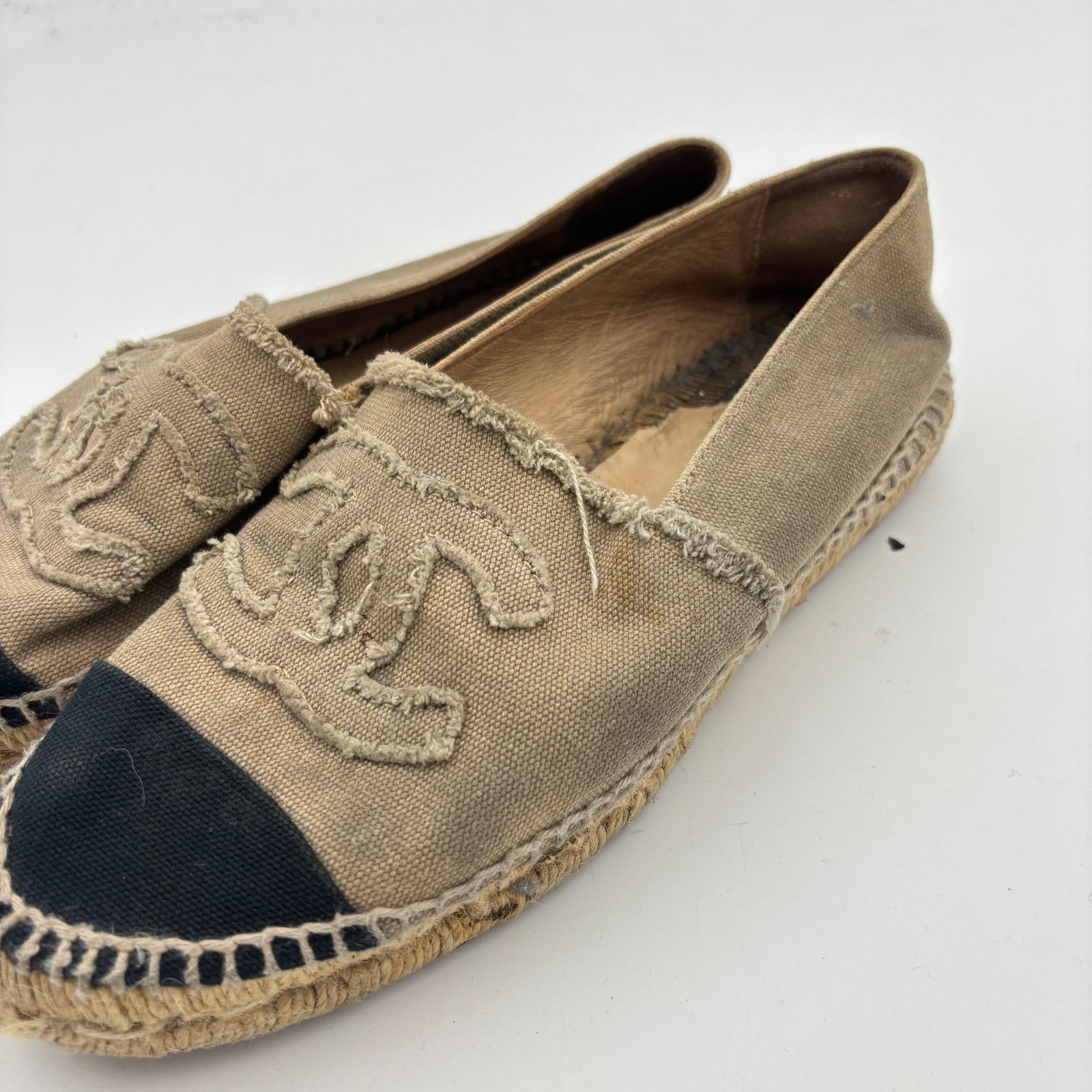 Chanel Chanel CC Logo Canvas Black Cap Toe Espadrilles Slip Ons 37 Size US 6.5 / IT 36.5 - 13 Thumbnail