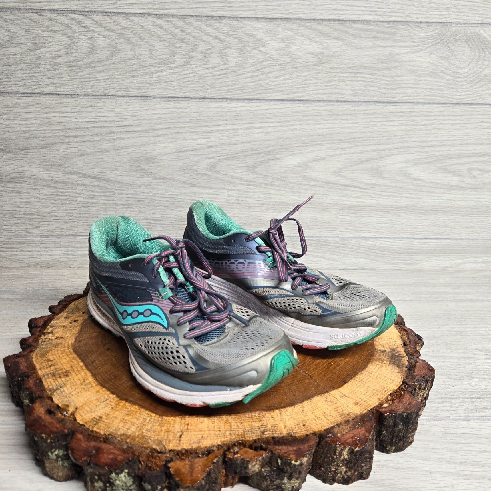 Saucony Saucony Guide 10 Running Shoes Women S10350-5 Size 10 Grey Pink Teal Everun Guide 10 Womens Shoes Size US 8 / IT 38 - 2 Thumbnail