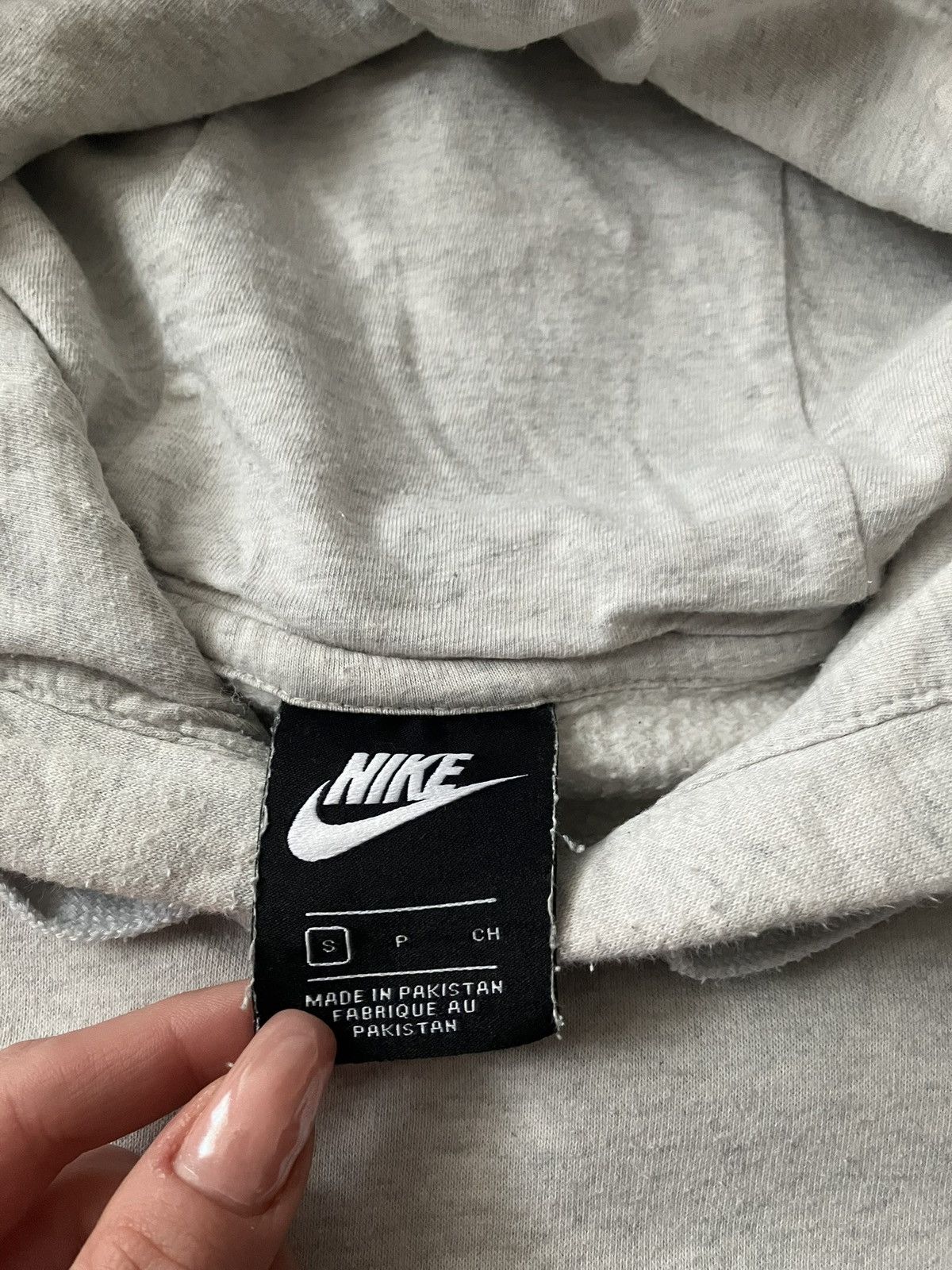 Nike × Vintage Grey Nike Long Sleeve Hoodie Sportswear Vintage Streetwear Size US S / EU 44-46 / 1 - 2 Thumbnail