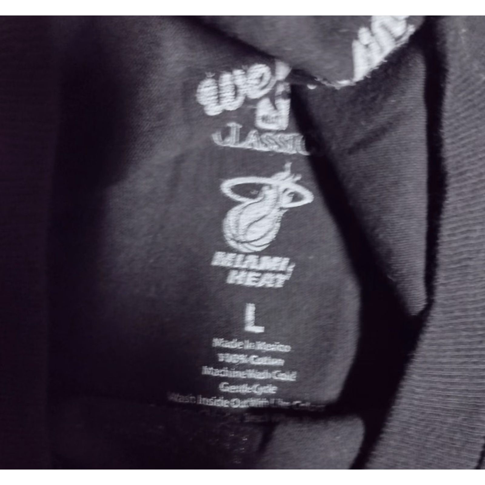 NBA NBA Miami Heat Hardwood Classics Graphic Tee by We Love Fine Mens Large Black Size US L / EU 52-54 / 3 - 5 Thumbnail
