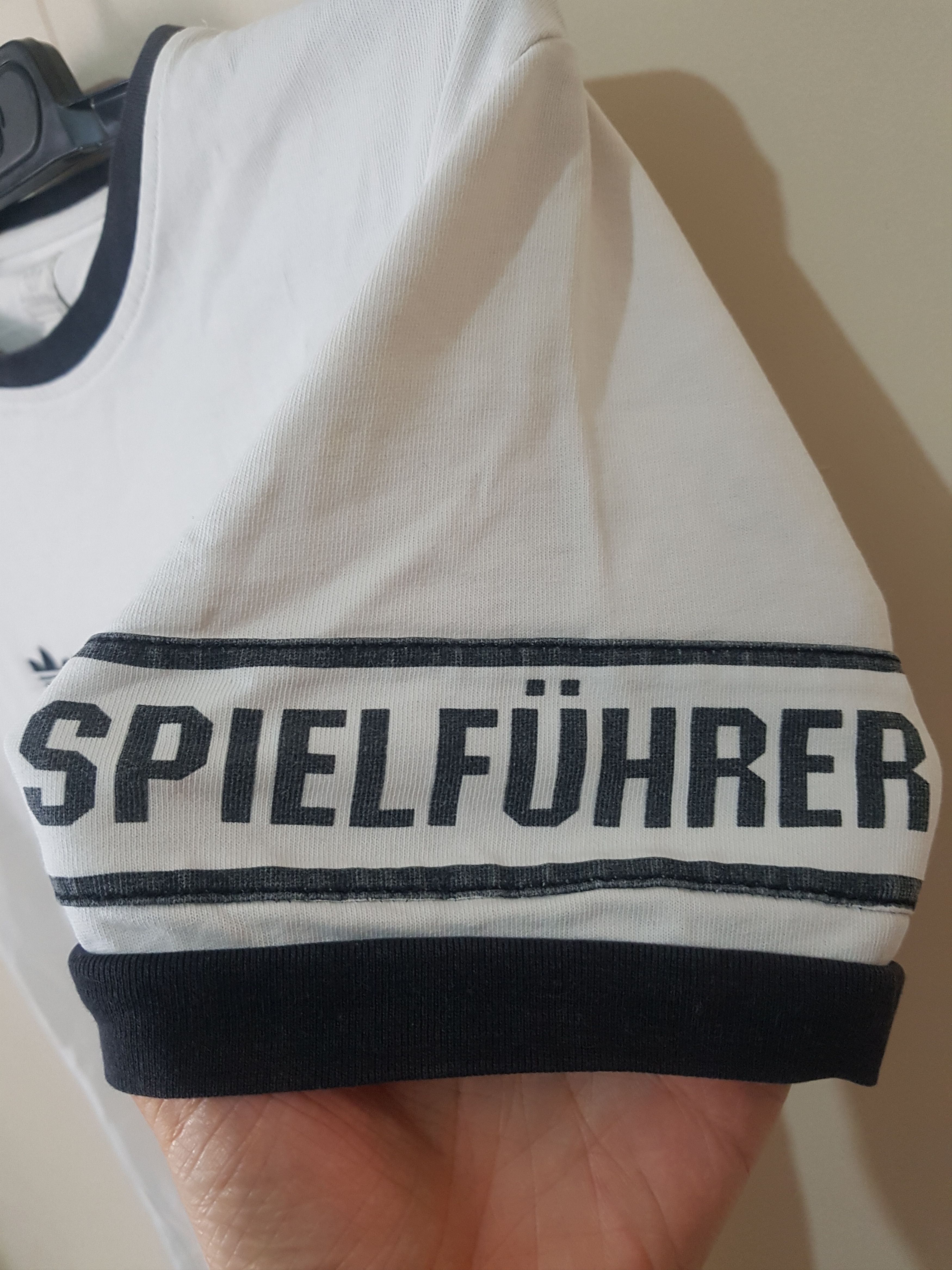 Adidas Adidas Germany Franz Beckenbauer #5 Der Kaiser T-shirt Size US M / EU 48-50 / 2 - 5 Thumbnail
