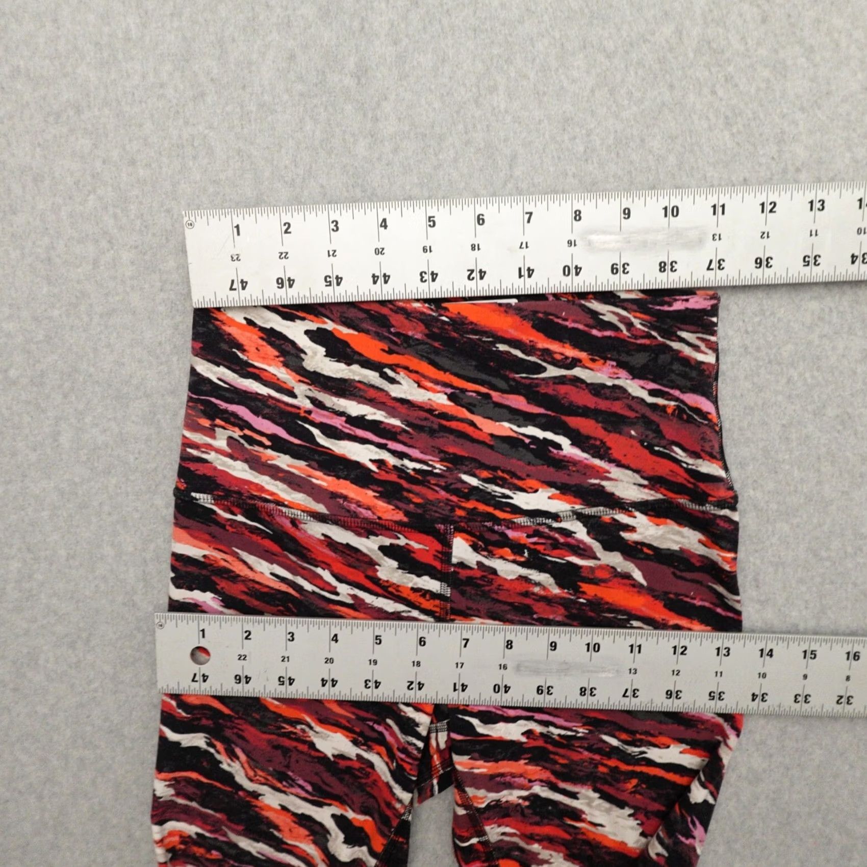 Lululemon Lululemon Womens 4 (4X25) Lunar New Year Align High Rise Legging Tiger Smoky Red Leggings Size 27" / US 4 / IT 40 - 6 Thumbnail