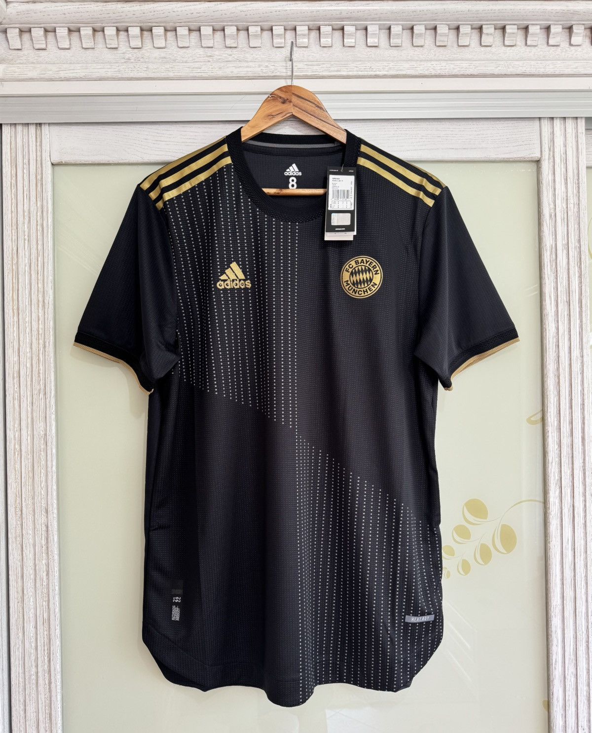 Adidas Bayern Munich 2021-2022 Away Player Issue Soccer Jersey Kit Size US XL / EU 56 / 4 - 1 Thumbnail