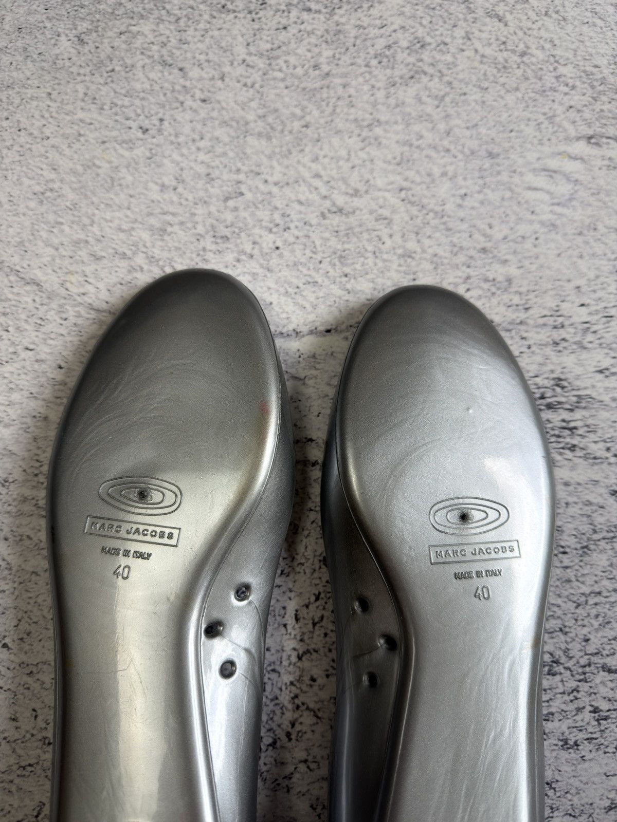 Marc Jacobs Marc Jacobs Silver Jelly Flats Ballet Shoes Italy Size 40 Size US 9 / IT 39 - 7 Thumbnail