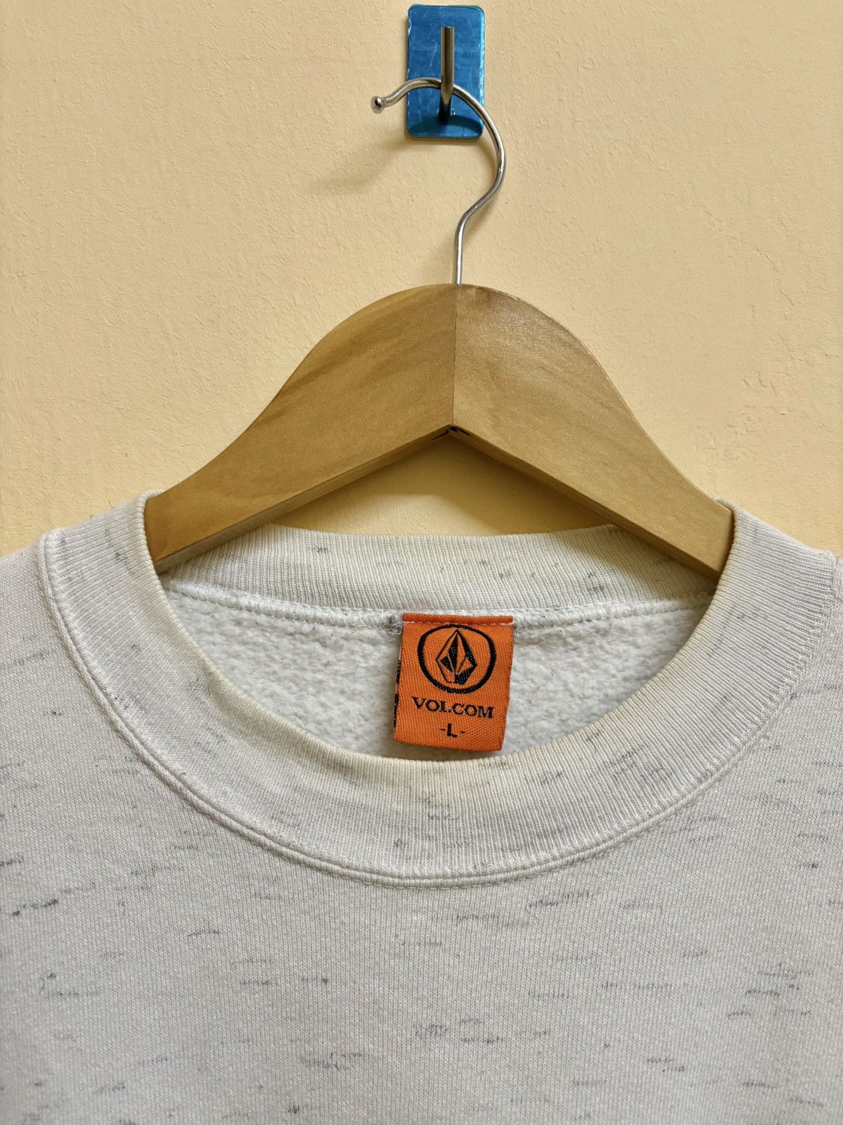 Vintage Vintage 90s Rare Volcom Skateboard Sweatshirt Size US L / EU 52-54 / 3 - 7 Thumbnail