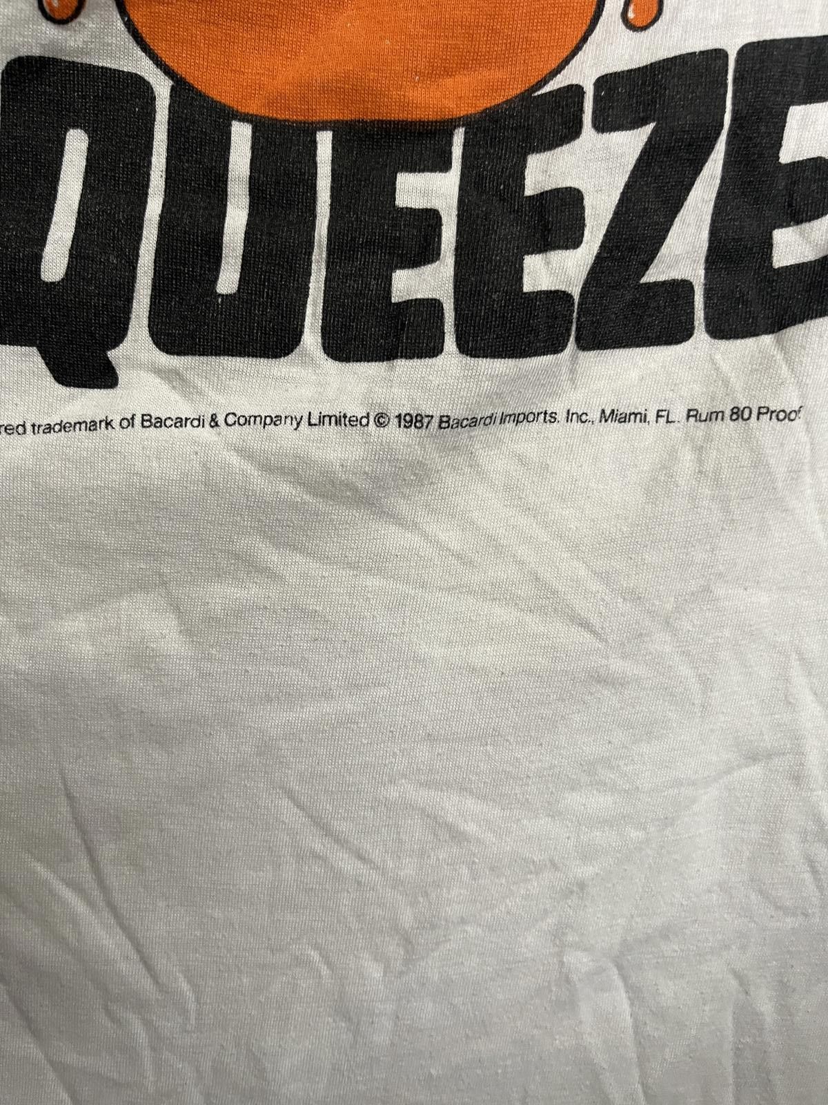 Designer VTG The Bacardi Squeeze T-shirt Bacard Rum & OJ XL Size US XL / EU 56 / 4 - 6 Thumbnail