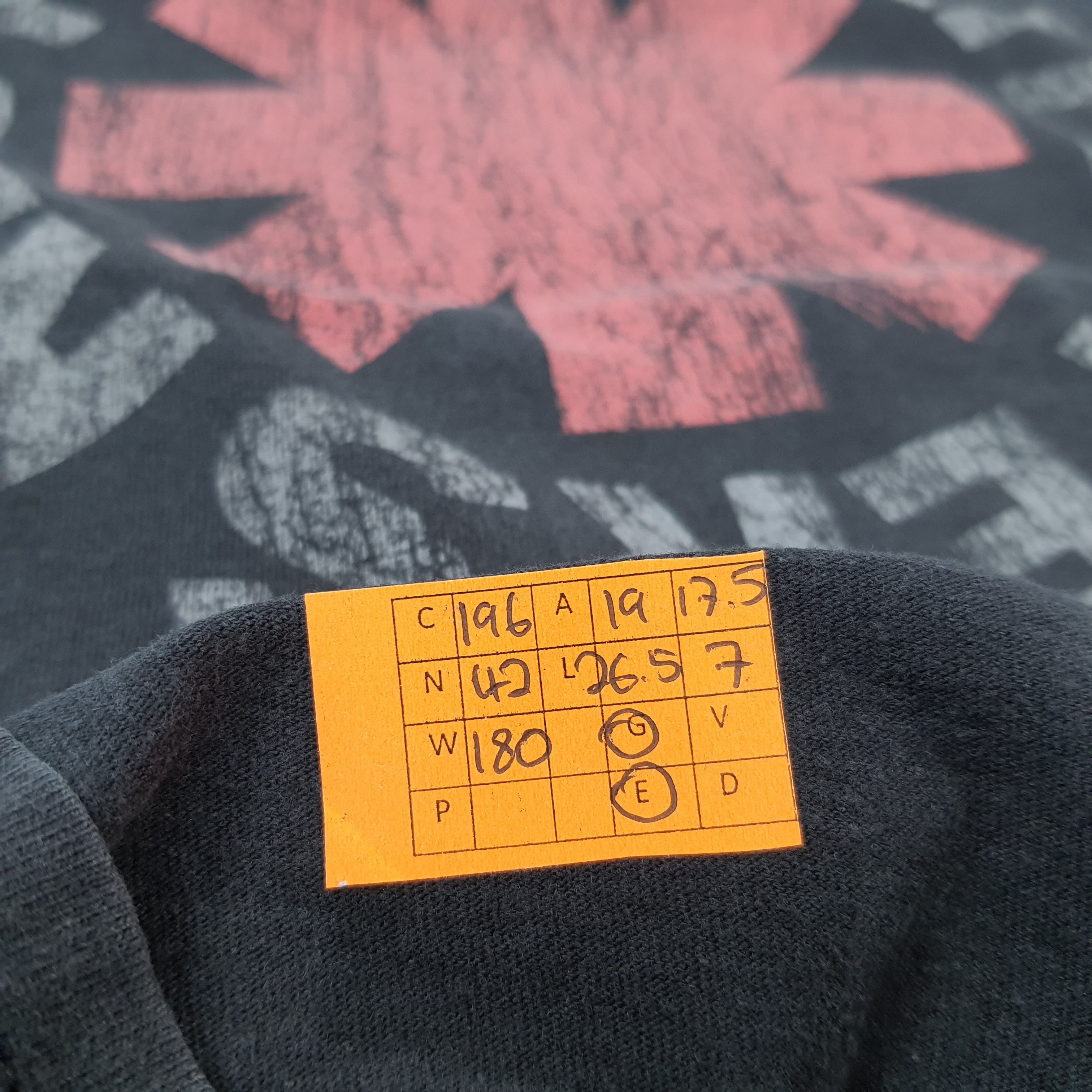 Band Tees × Vintage Vintage Red Hot Chili Peppers America Rock Band Tees Size US M / EU 48-50 / 2 - 6 Thumbnail