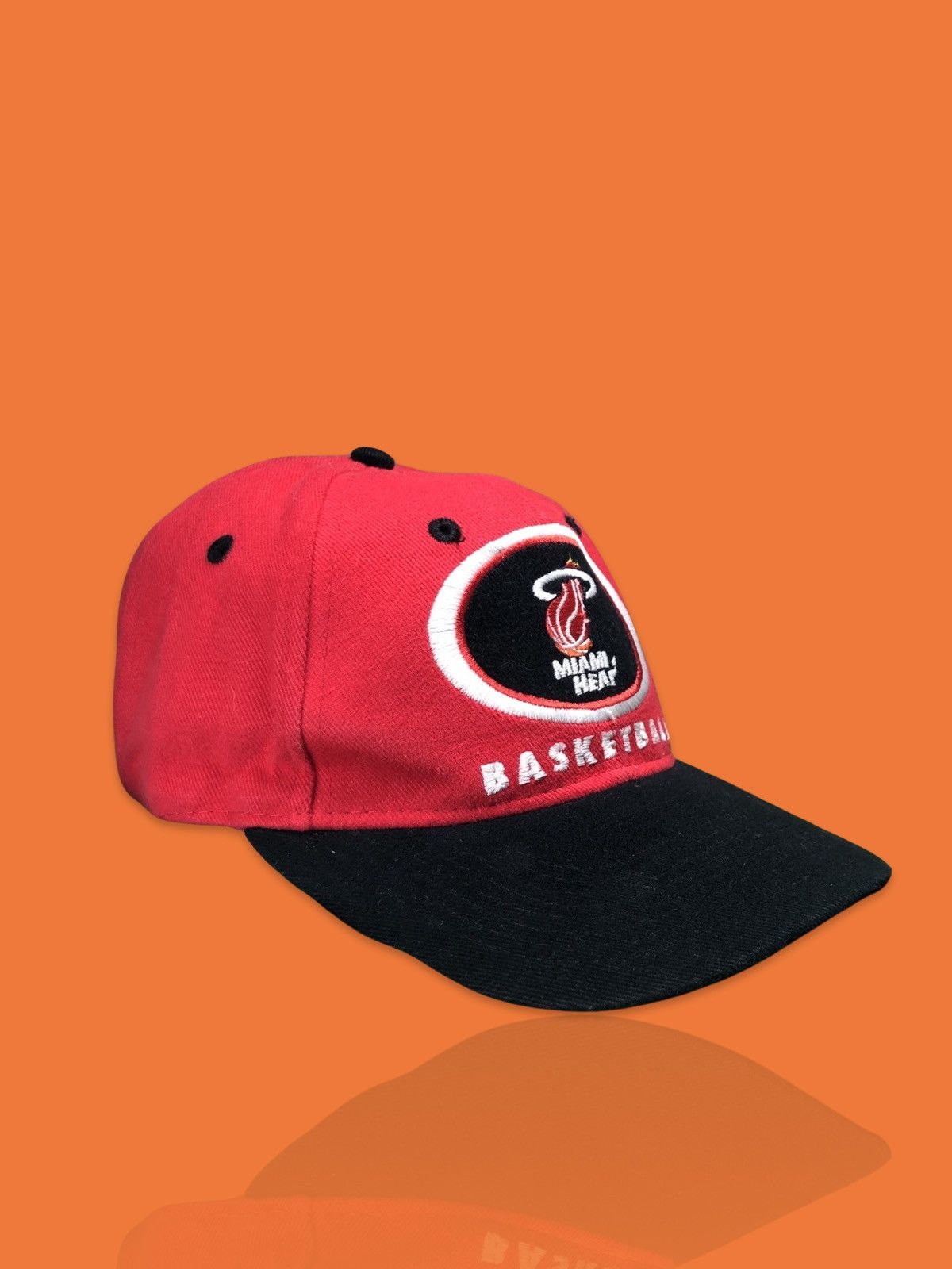 Drew Pearson × NBA × Vintage 90s Miami Heat Snapback Hat Size ONE SIZE - 2 Thumbnail