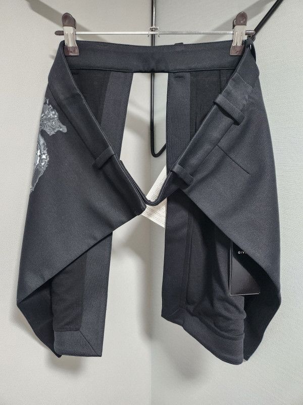 Givenchy givenchy Assassins print attachment skirt belt Size ONE SIZE - 1 Thumbnail
