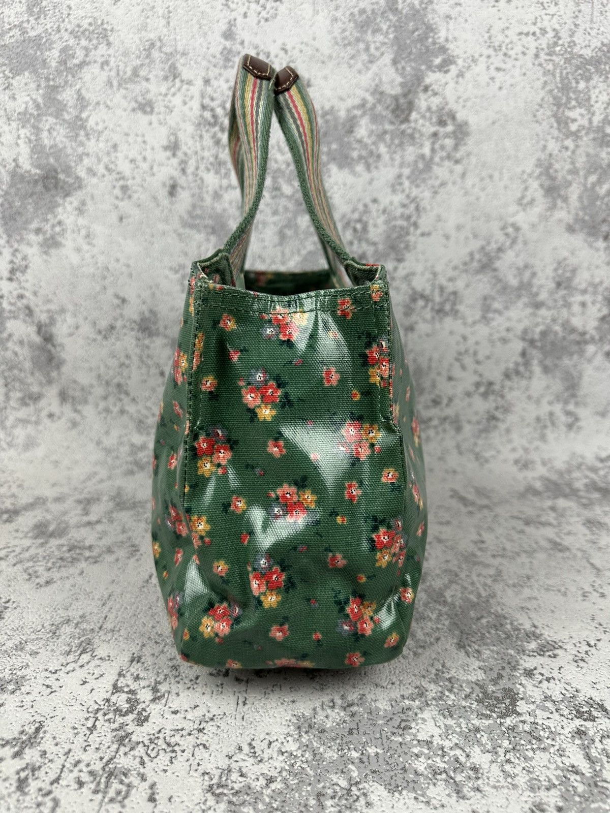 Designer Cath Kidston Floral Oilcloth Tote Bag Mini Green Rose Print Size ONE SIZE - 3 Thumbnail