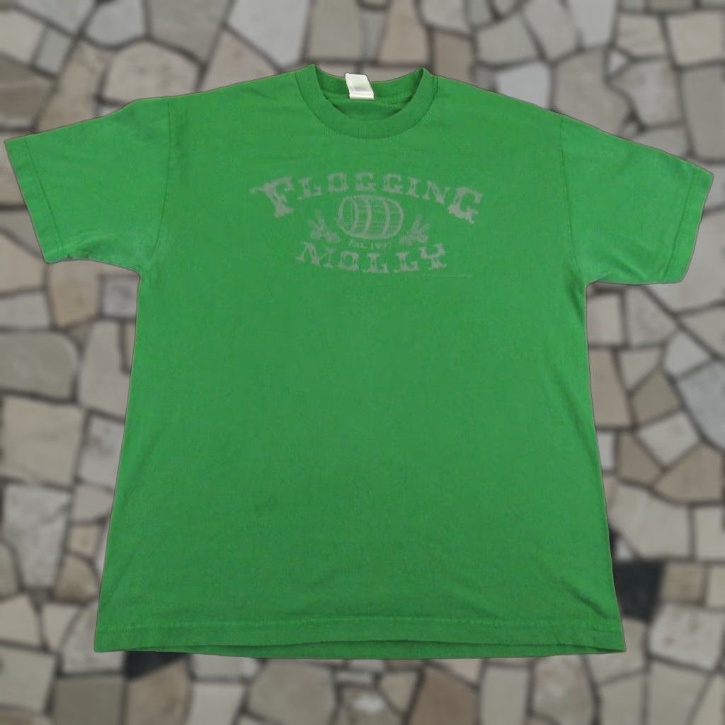 Vintage VINTAGE Flogging Molly Shirt Mens Large Green Band Tee 2003 Punk Rock Irish Crew Neck Short Sleeve Cotton Mens Size US L / EU 52-54 / 3 - 1 Thumbnail