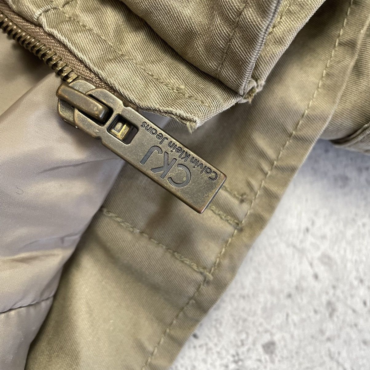 Calvin Klein × Vintage Vintage Calvin Klein KHAKIS 00s Multi Pocket Jacket Size US M / EU 48-50 / 2 - 13 Thumbnail