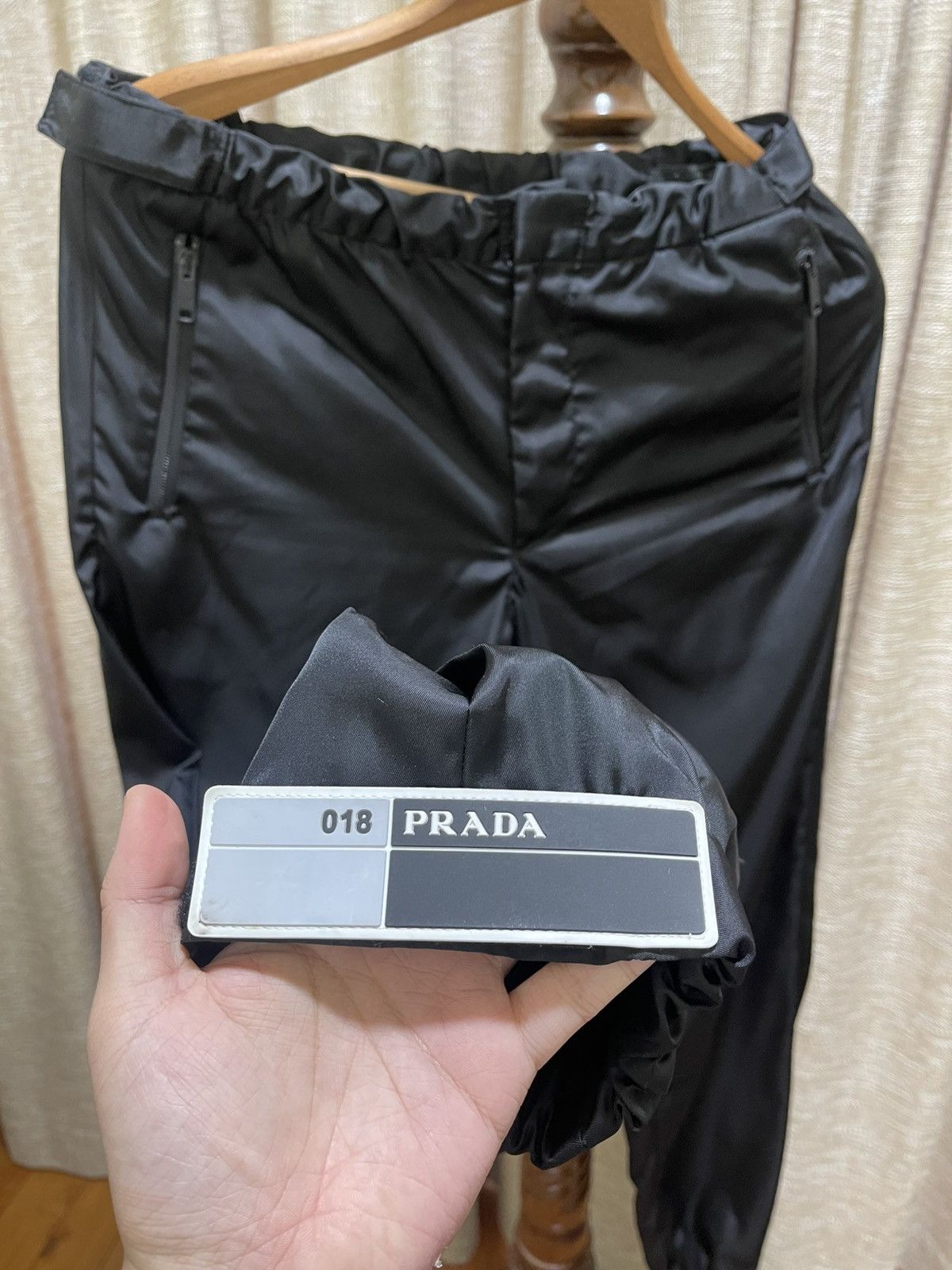 Prada Prada 018 NYLON CUFFED GABARDINE TROUSERS Size US 32 / EU 48 - 4 Thumbnail