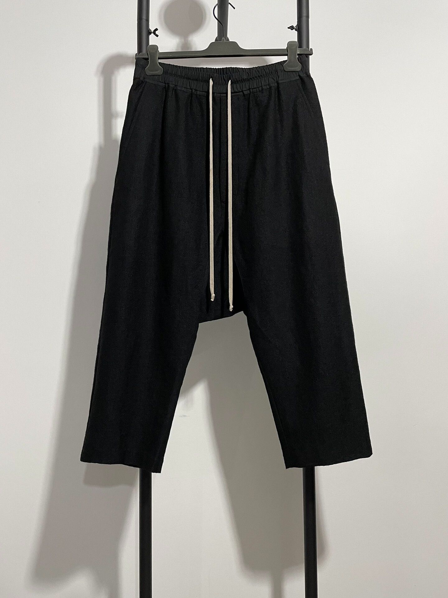 Rick Owens Rick Owens Black Cropped Pants Size US 34 / EU 50 - 1 Thumbnail