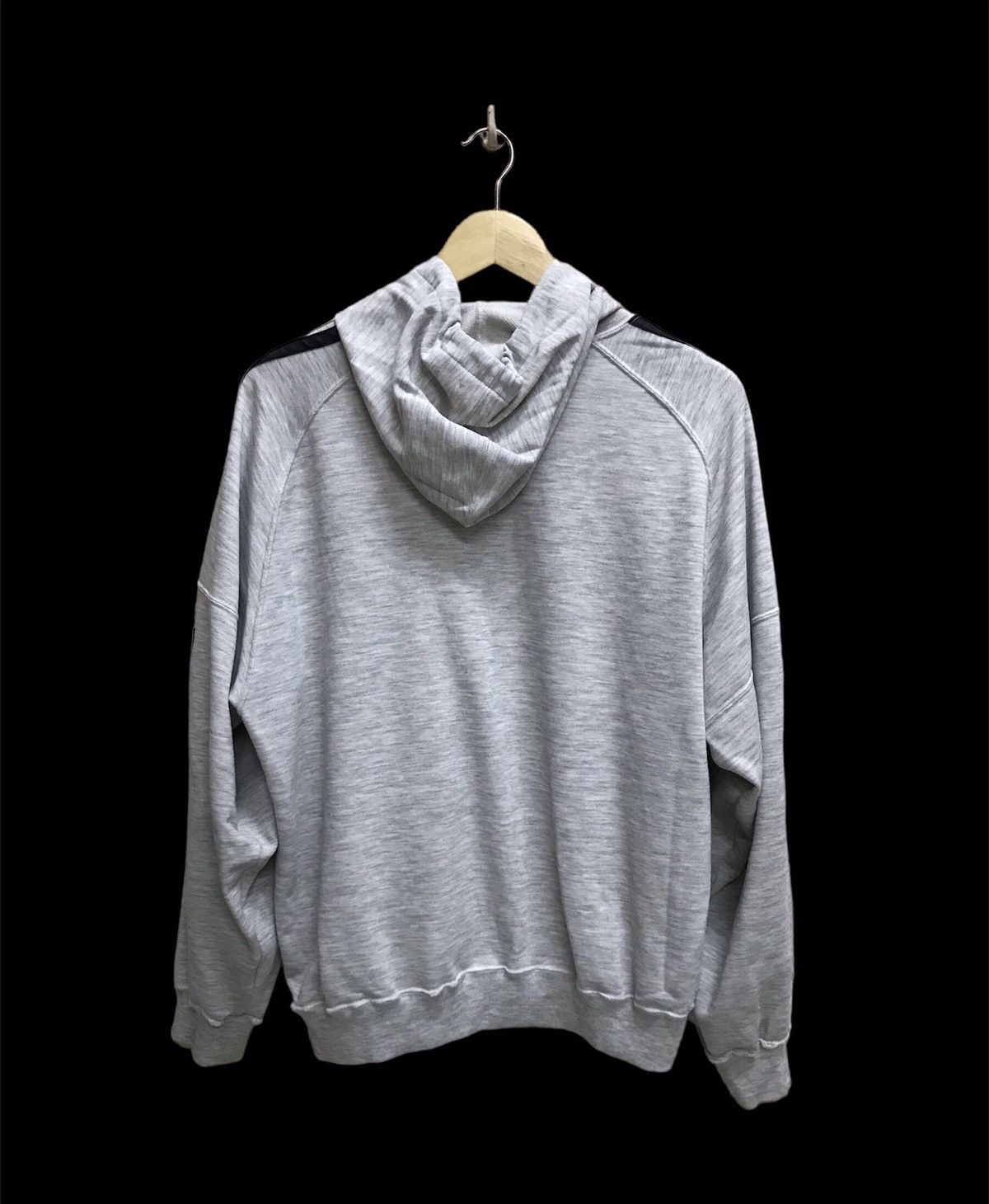 Adidas VINTAGE 90s ADIDAS SPELLOUT DISTRESSED PULLOVER HOODIE Size US L / EU 52-54 / 3 - 2 Thumbnail