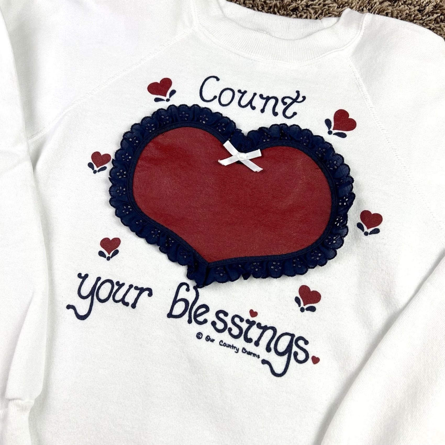 Hanes VINTAGE Hanes Sweatshirt Crewneck Raglan 90s Heart Graphic White M Womens Medium Size M / US 6-8 / IT 42-44 - 4 Thumbnail