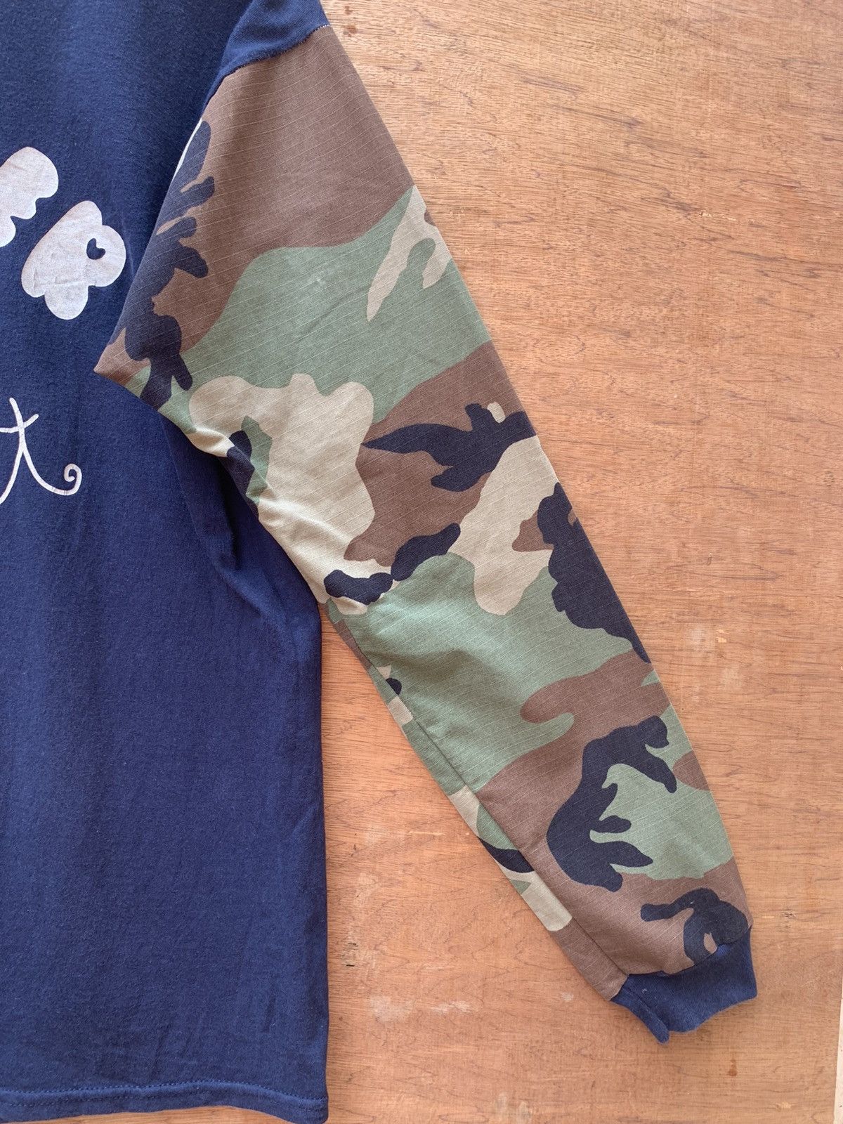 Japanese Brand Fung Burger Hand Printing Made In JAPAN Camo Sleeve Shirt Size US M / EU 48-50 / 2 - 12 Thumbnail