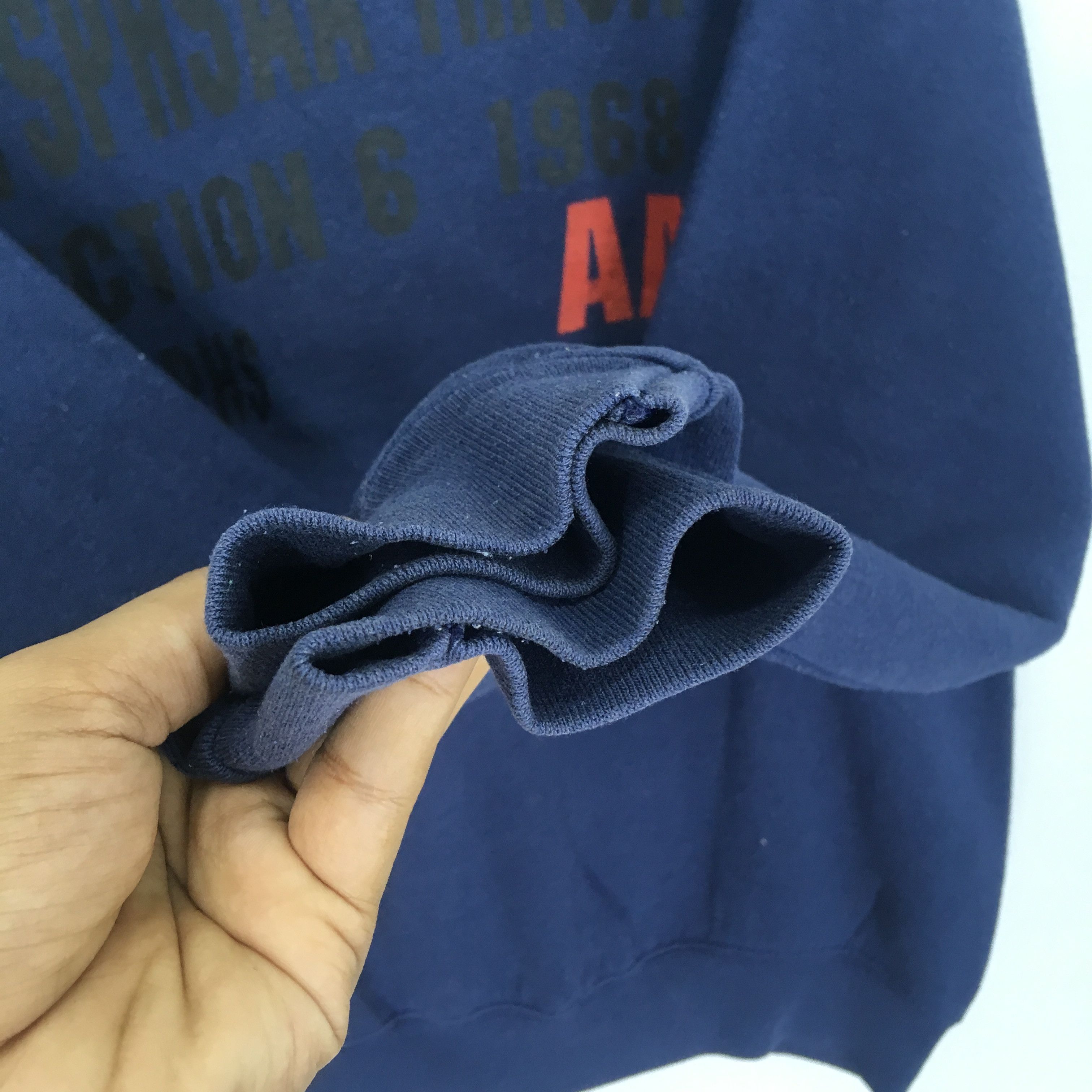 Fruit Of The Loom Vintage 90s Fruit of The Loom Blue Sweatshirt - 282 Size US M / EU 48-50 / 2 - 6 Thumbnail