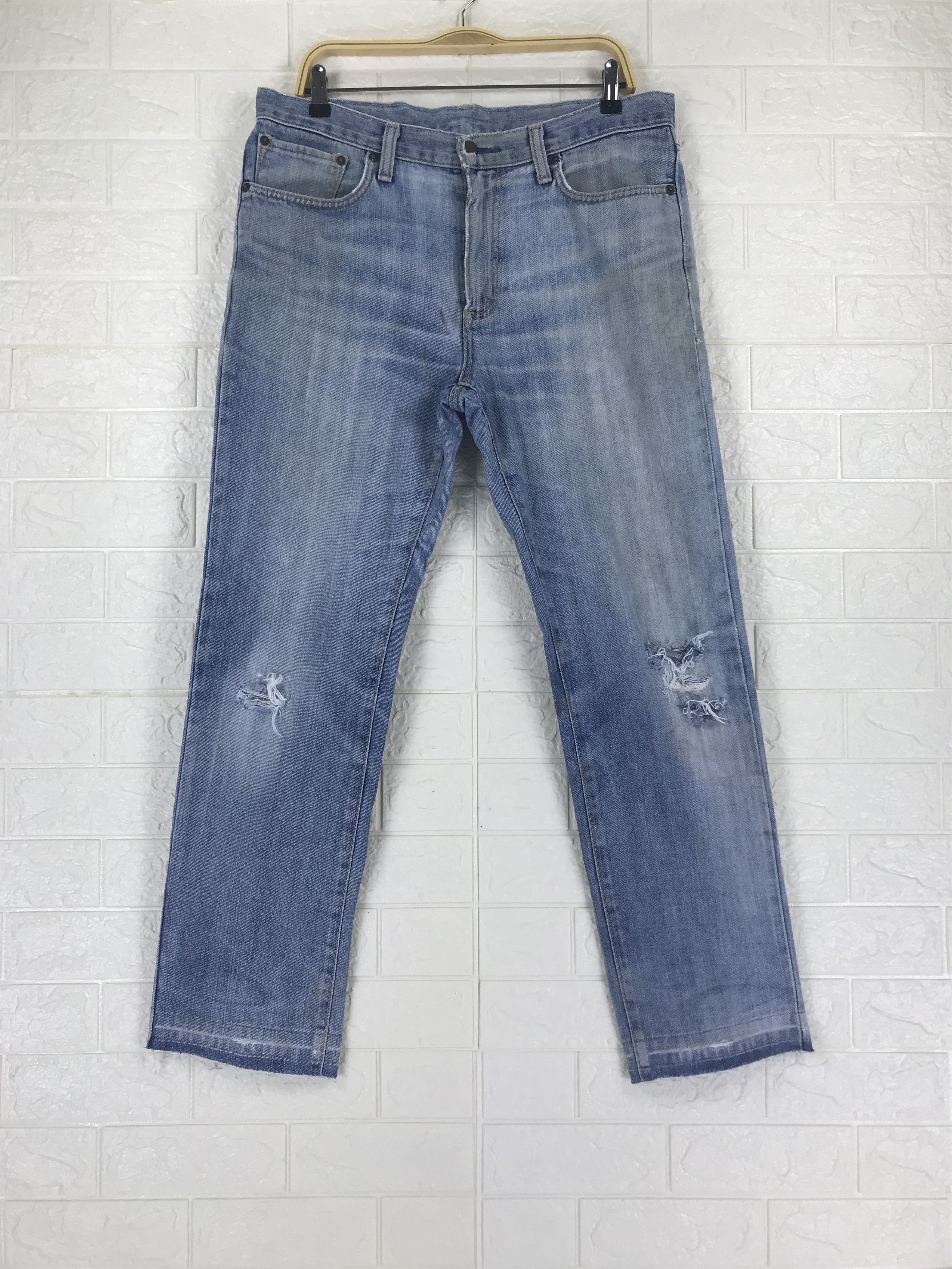 Edwin Vintage Edwin 402 Faded Blue Jeans Distressed Denim Size US 33 - 1 Thumbnail