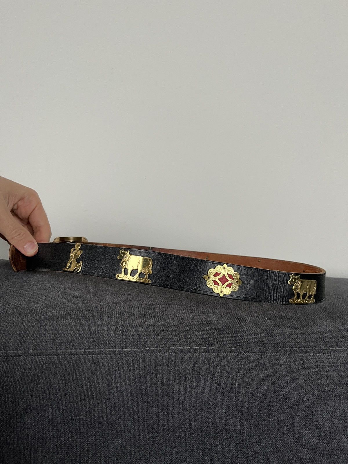 Vintage Vintage Etro Style Leather Cows Ethnic Belt SwissMade Size ONE SIZE - 17 Thumbnail