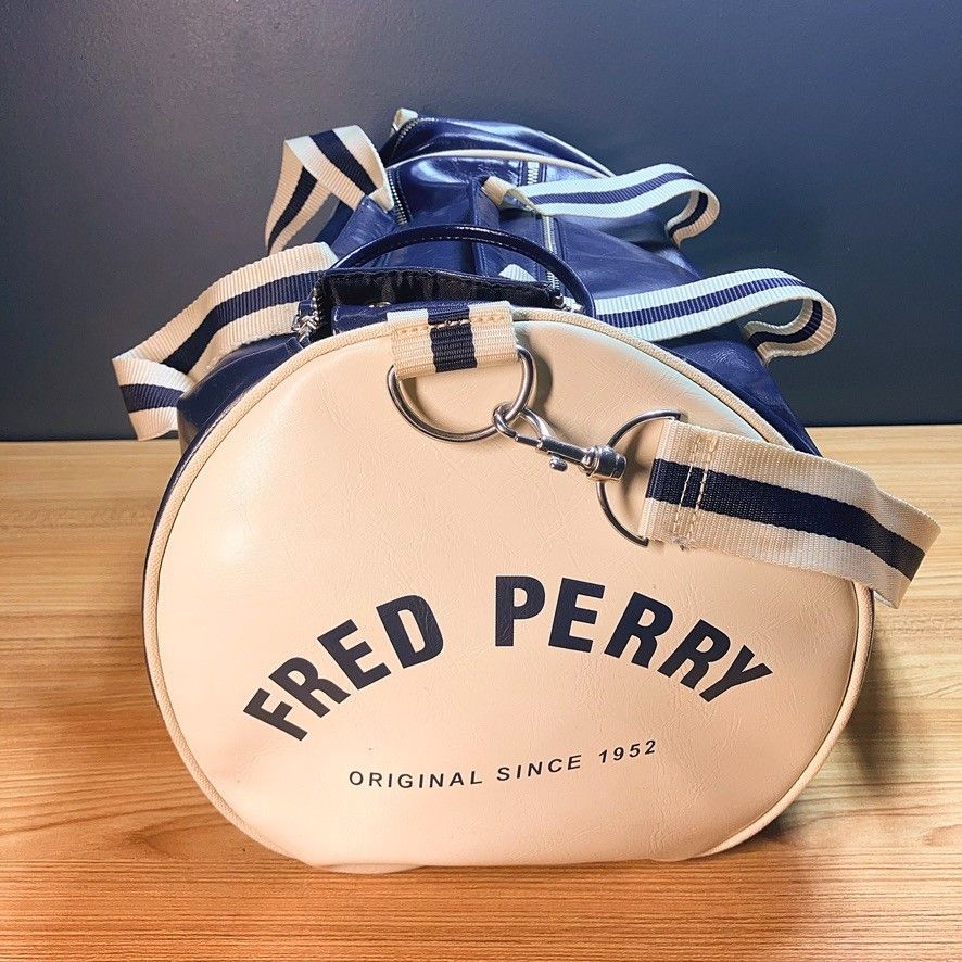 Fred Perry Fred Perry Retro Classic Barrel Holdall Bag Duffle Travel Size ONE SIZE - 6 Thumbnail