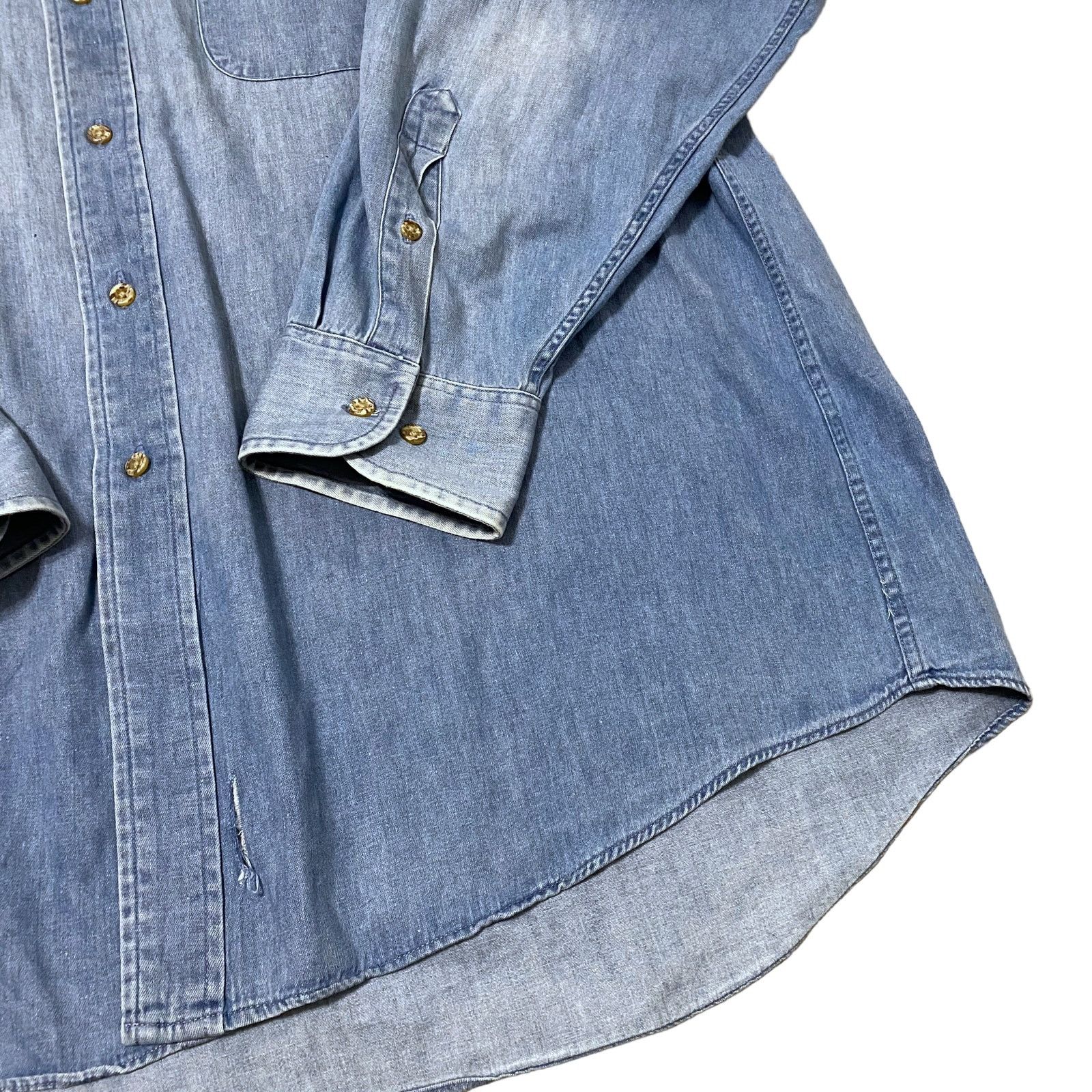 Van Heusen × Vintage Vintage 90s Van Heusen Faded Chambray Blue Button Up Shirt Size US XL / EU 56 / 4 - 5 Thumbnail