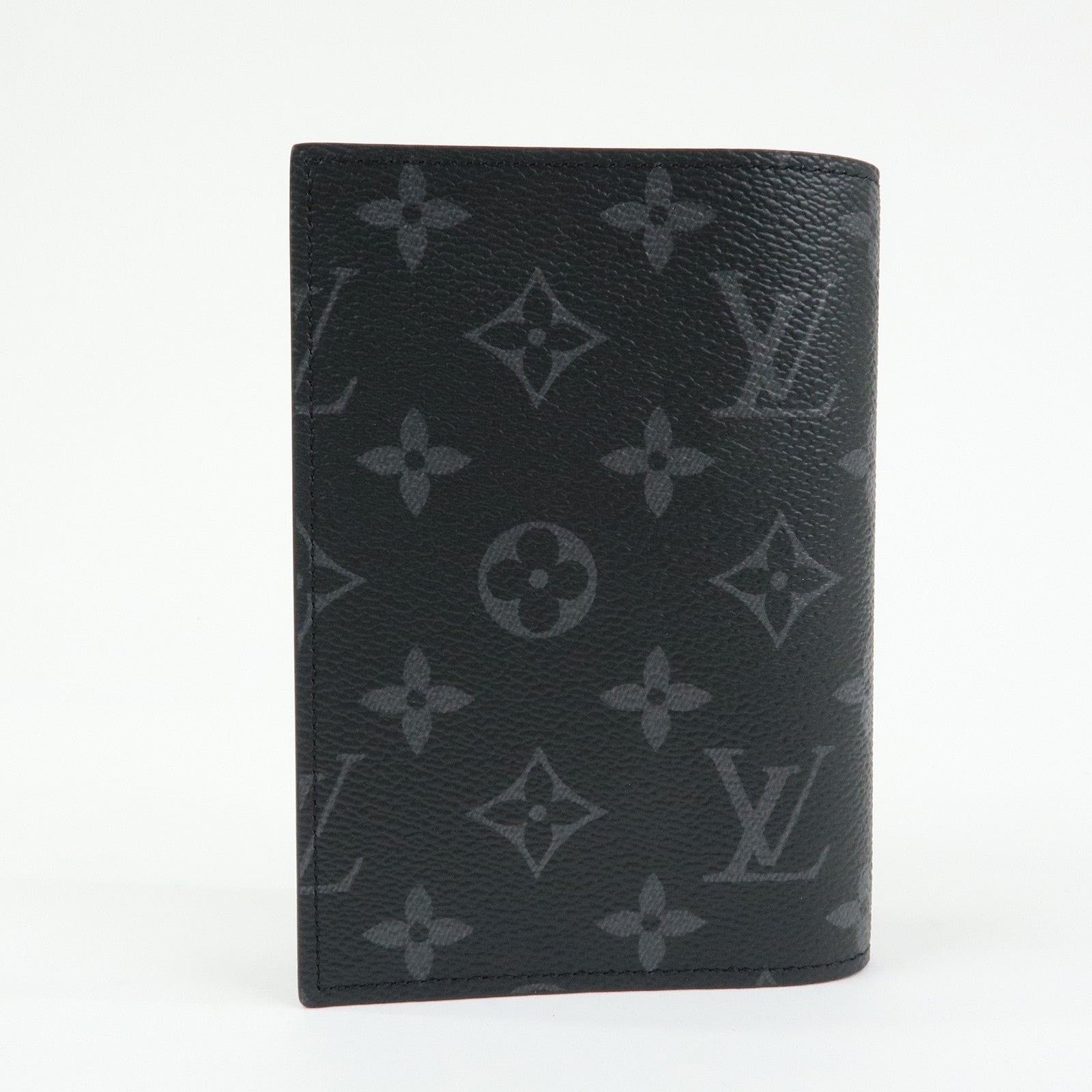 Louis Vuitton Louis Vuitton Monogram Eclipse Couverture de Passeport NM Size ONE SIZE - 2 Thumbnail