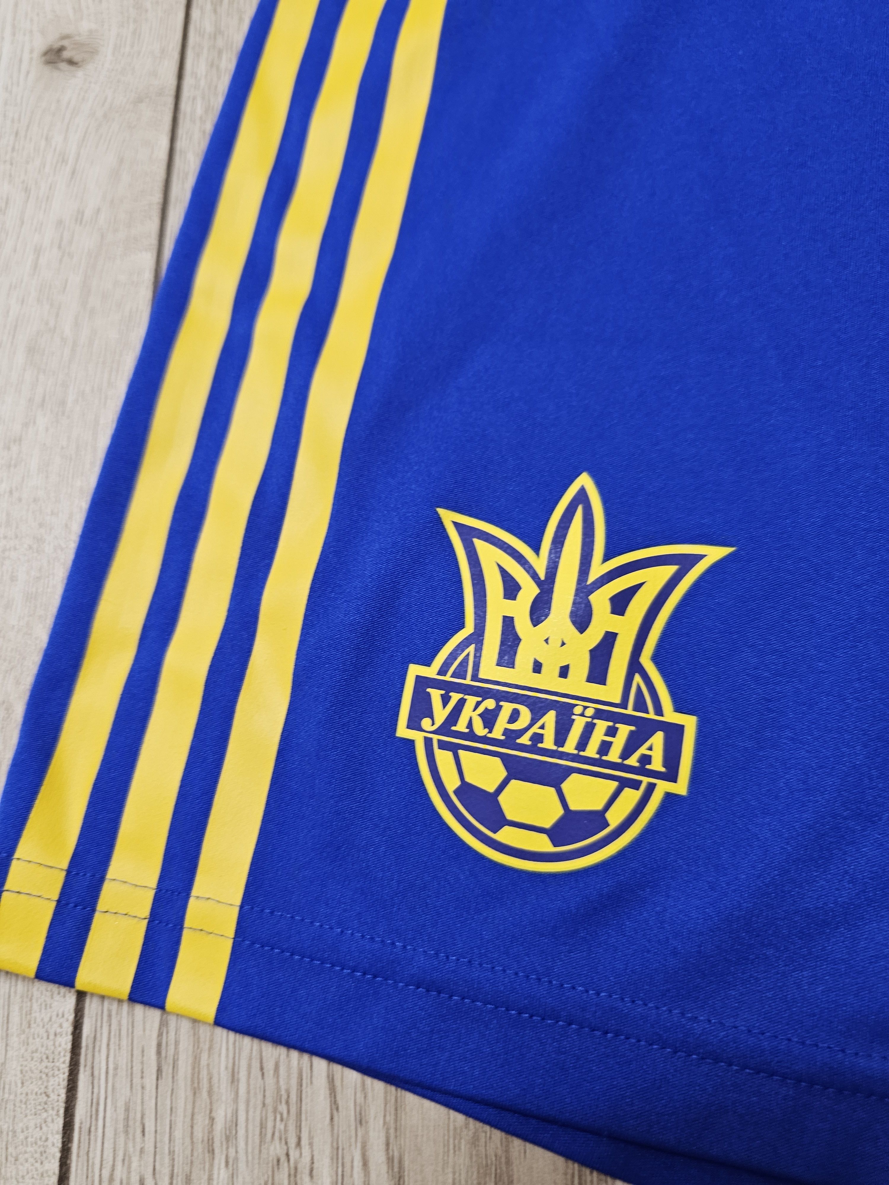 Adidas UKRAINE 2010 2012 AWAY FOOTBALL SHORTS SOCCER SHORTS Size US 34 / EU 50 - 3 Thumbnail