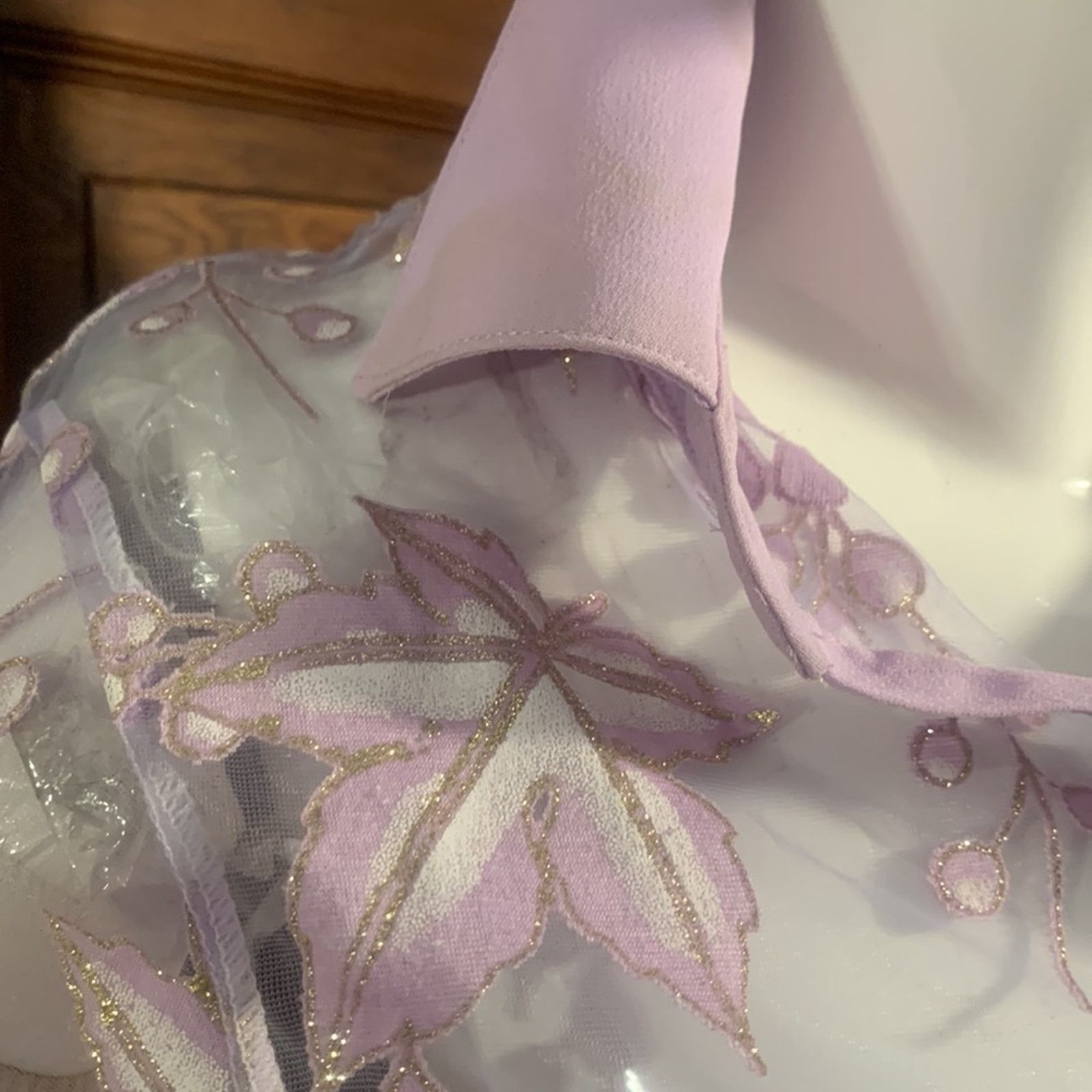 Vintage Y2K 90’s lilac sheer blouse with embroidered golden leaves Size M / US 6-8 / IT 42-44 - 1 Thumbnail