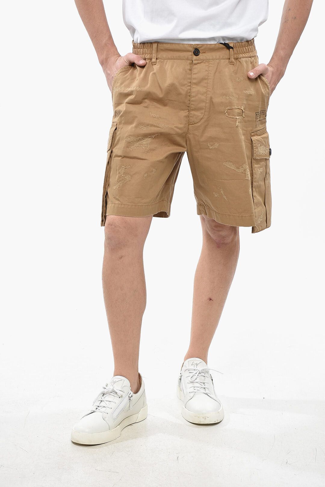 Dsquared2 Boxer Cargo Shorts in Solid Color with Belt Loops Size US 35 - 1 Thumbnail